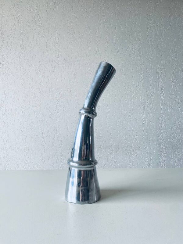 Vase design asymétrique