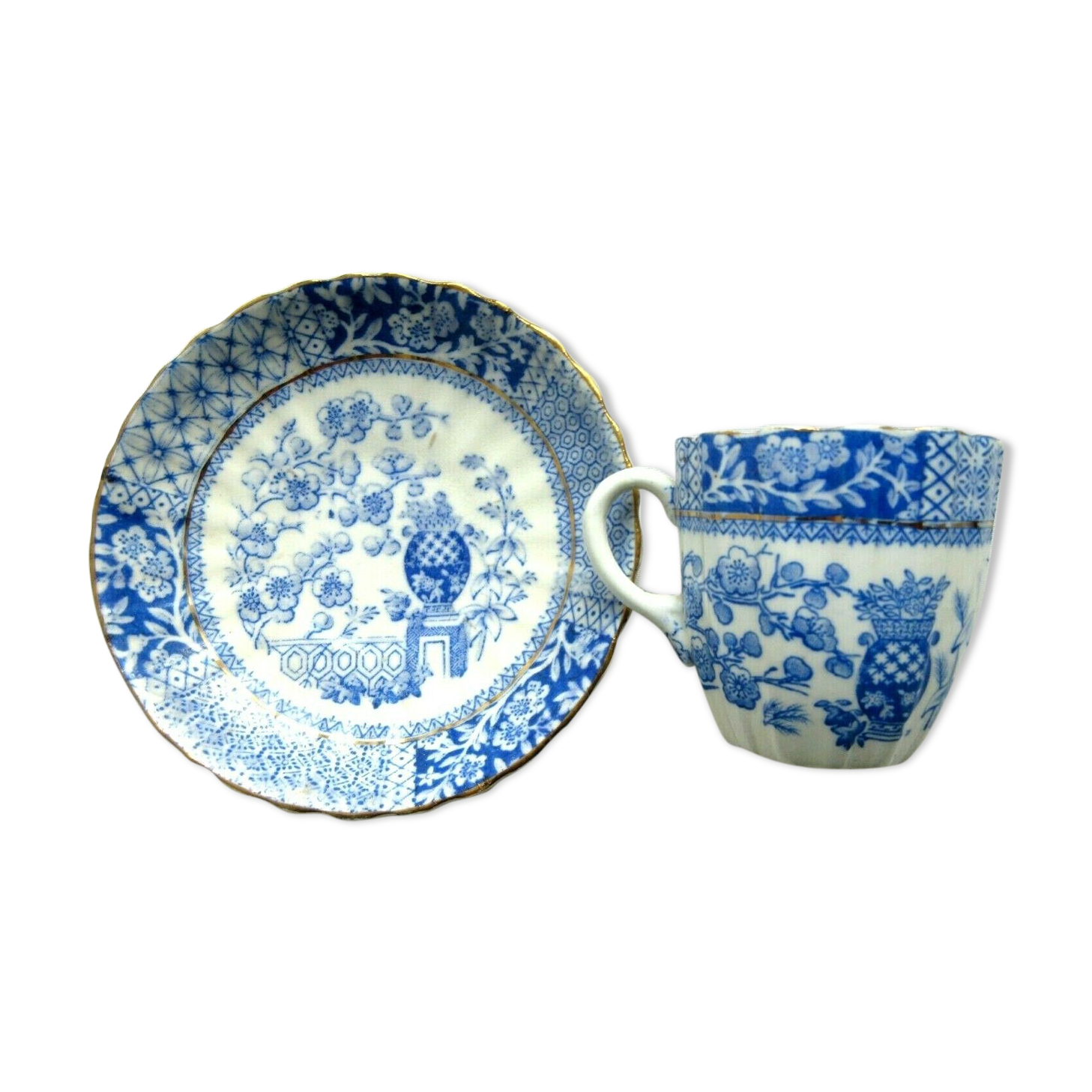 Coffee or teacup on saucer, Lunéville Lace model, in blue