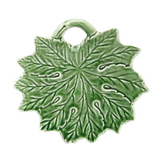 Green slurry vine leaf plate