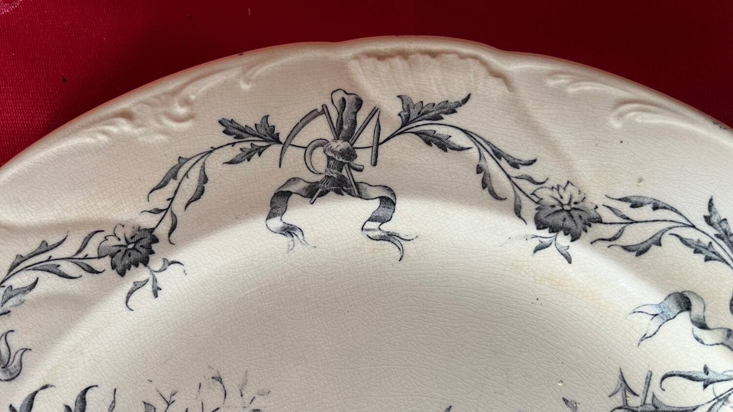 assiette plate W.A.A and co XIX eme