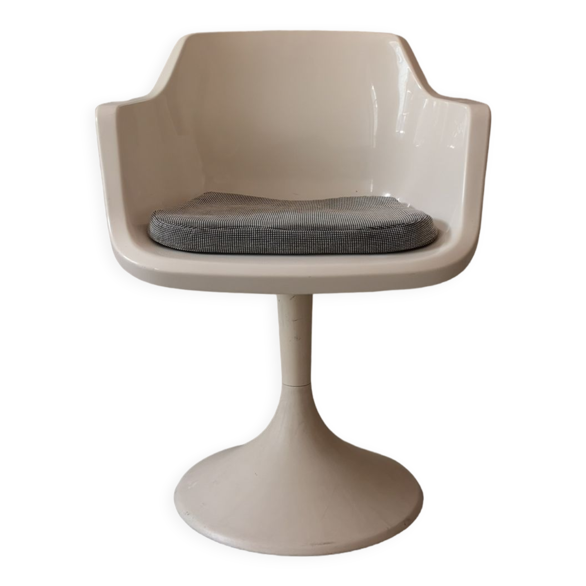 White swivel tulip chair, design 1970