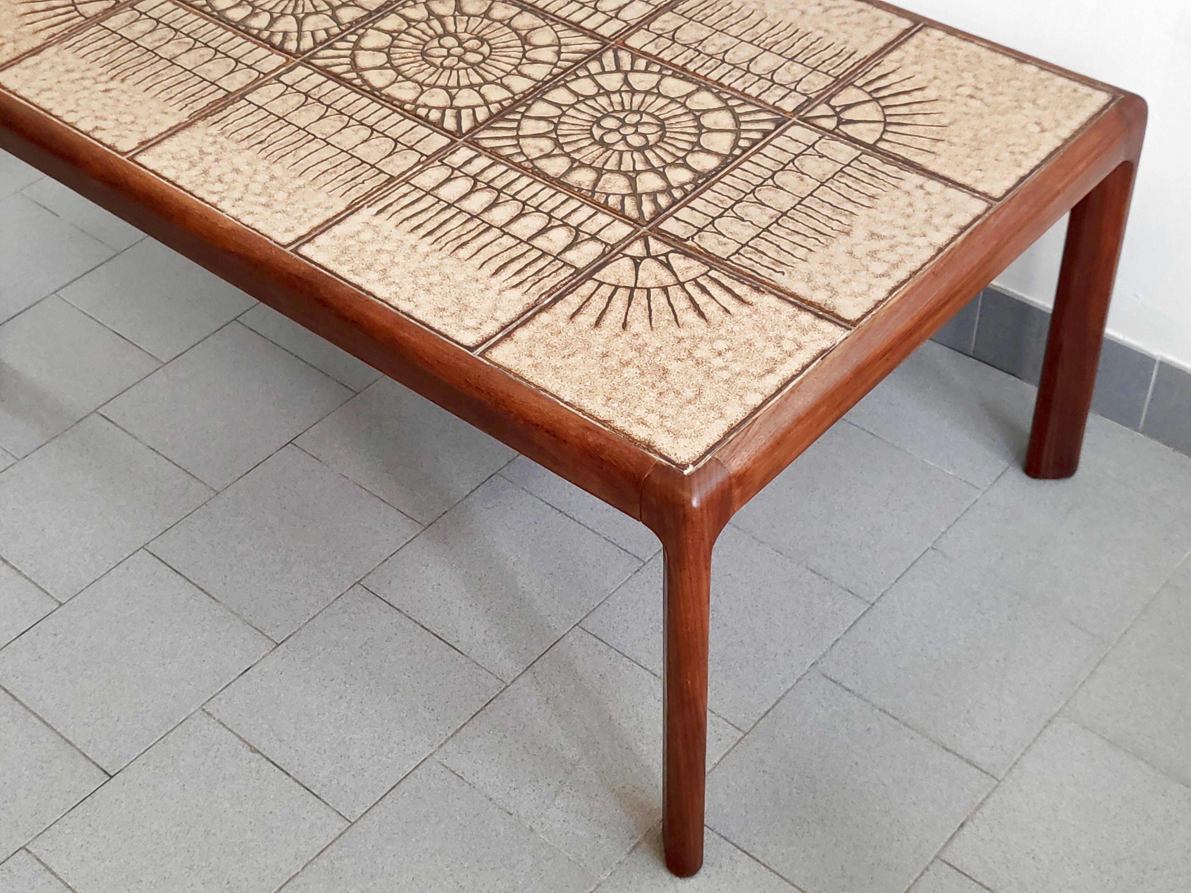Scandinavian coffee table G-Plan 1960 vintage