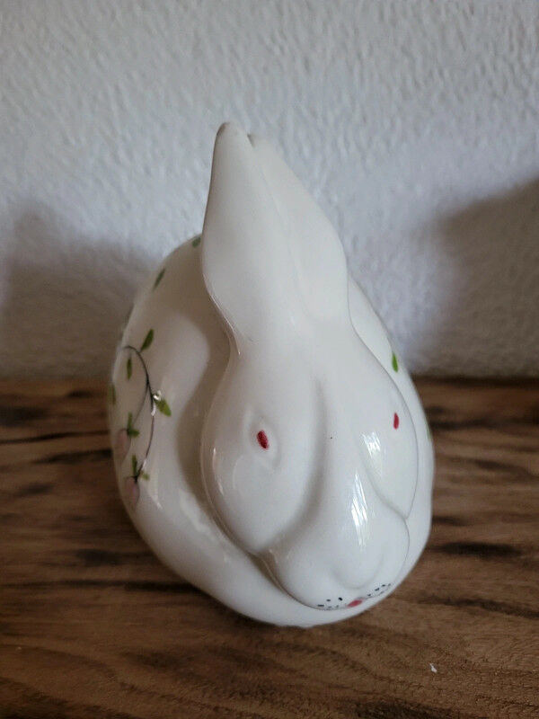 Set of 4 vintage earthenware pieces for bathroom