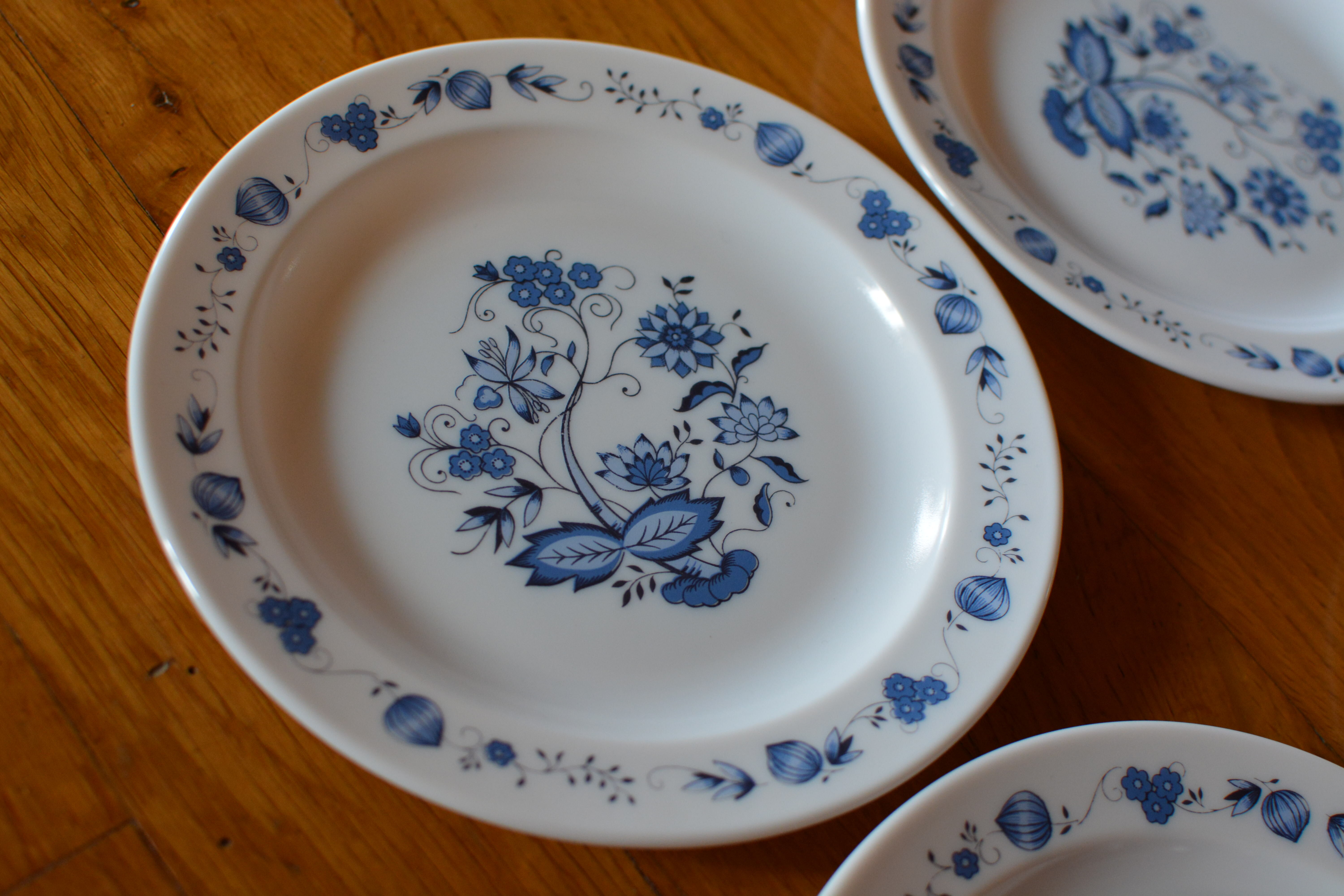 Lot of 6 plates dessert opaline vintage