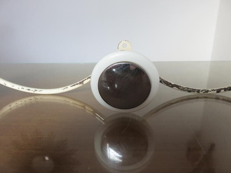 Coat holder 3 white and chrome patères 50s