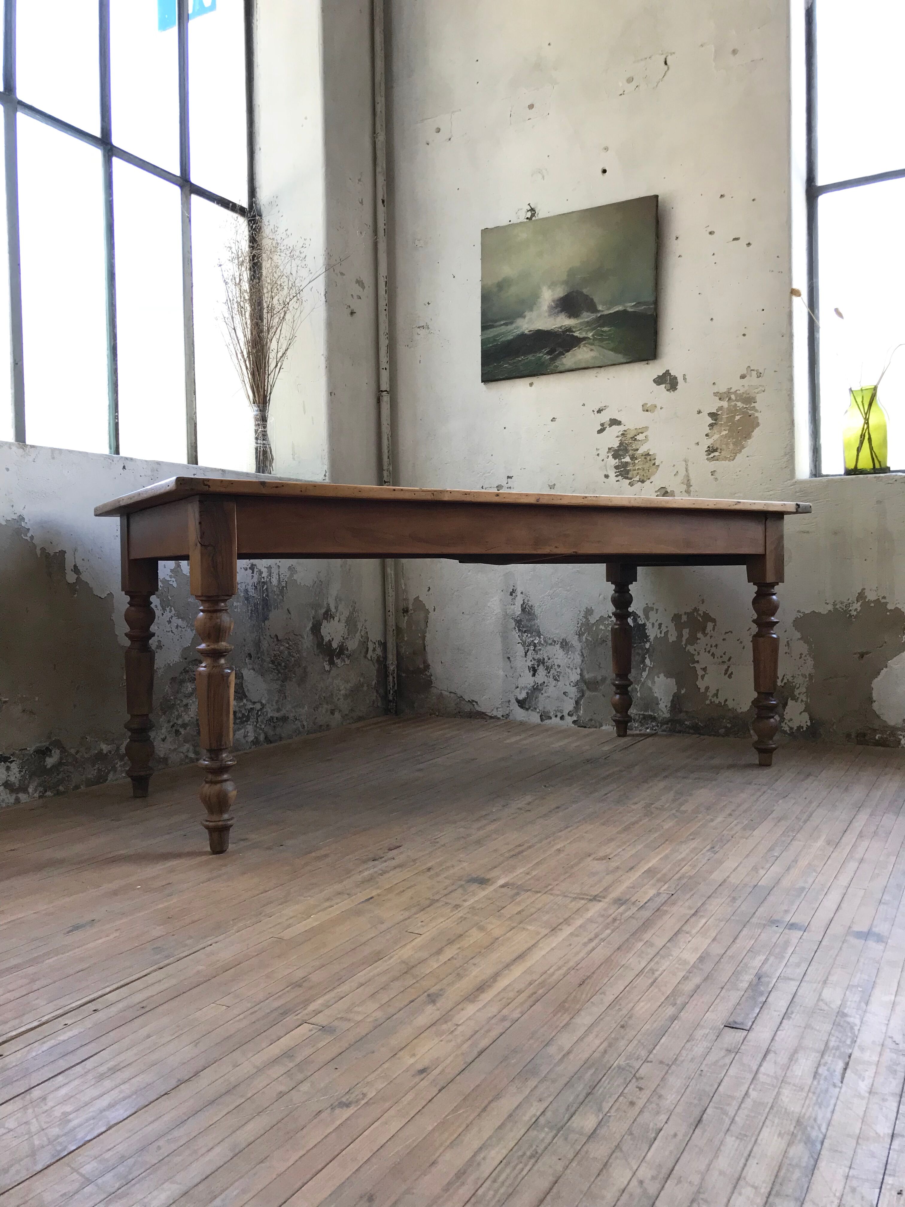 Turned legs farm table