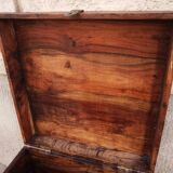 Ancien coffre en bois de palissandre des indes