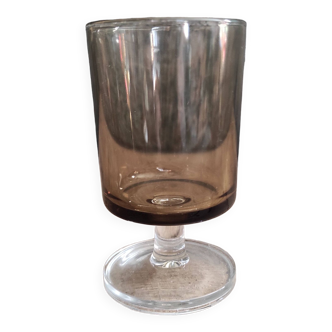 Verre à eau vintage français de Luminarc, en gris fumé