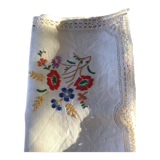 Nappe brodée vintage