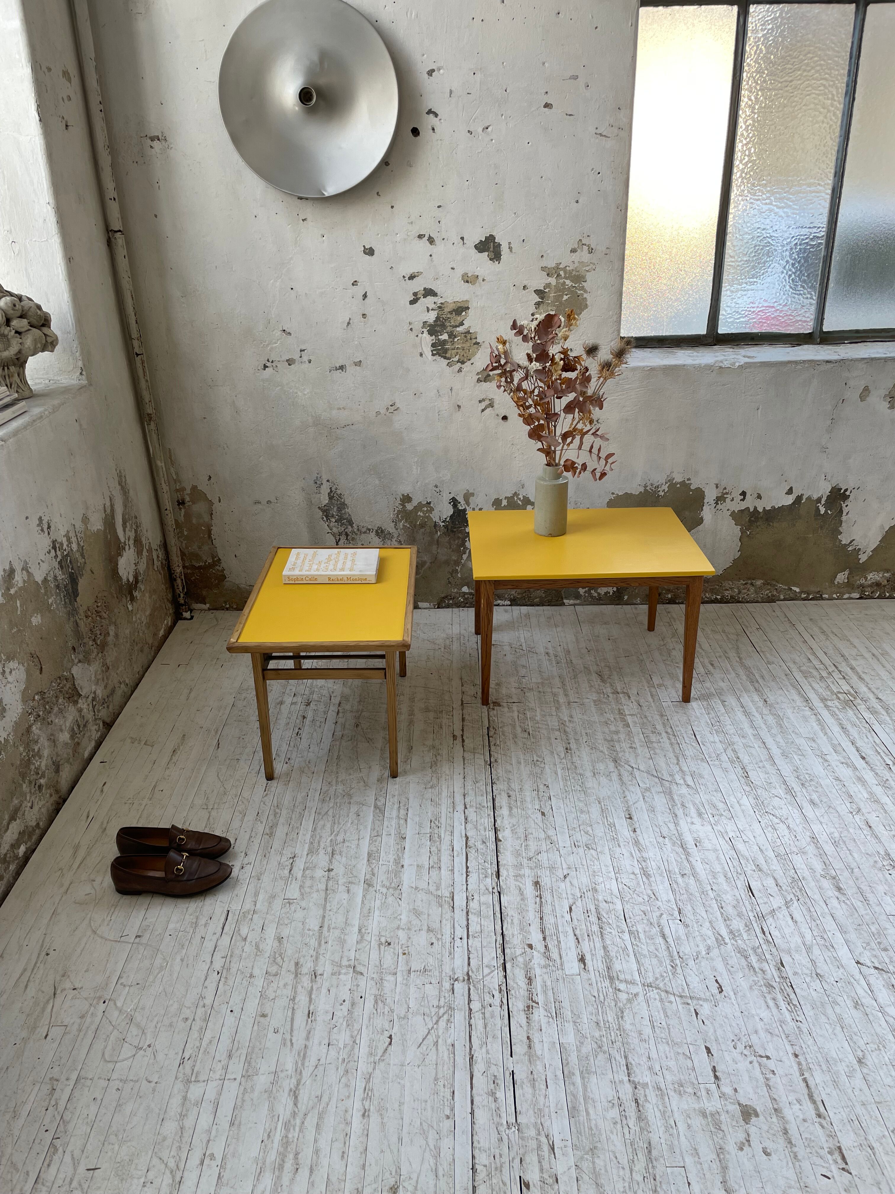 Duo de tables basses bois jaune