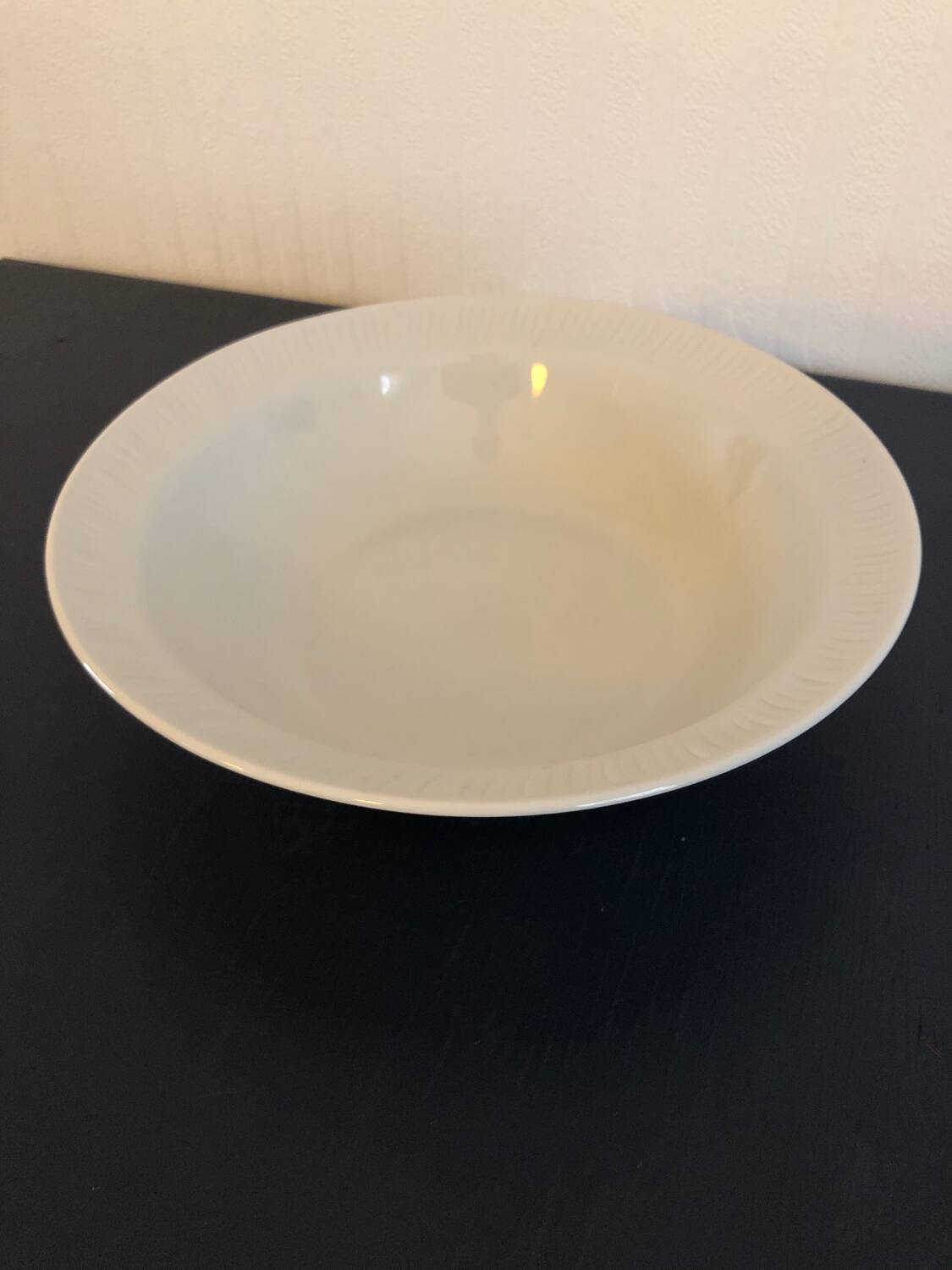 White porcelain vegetable / salad bowl