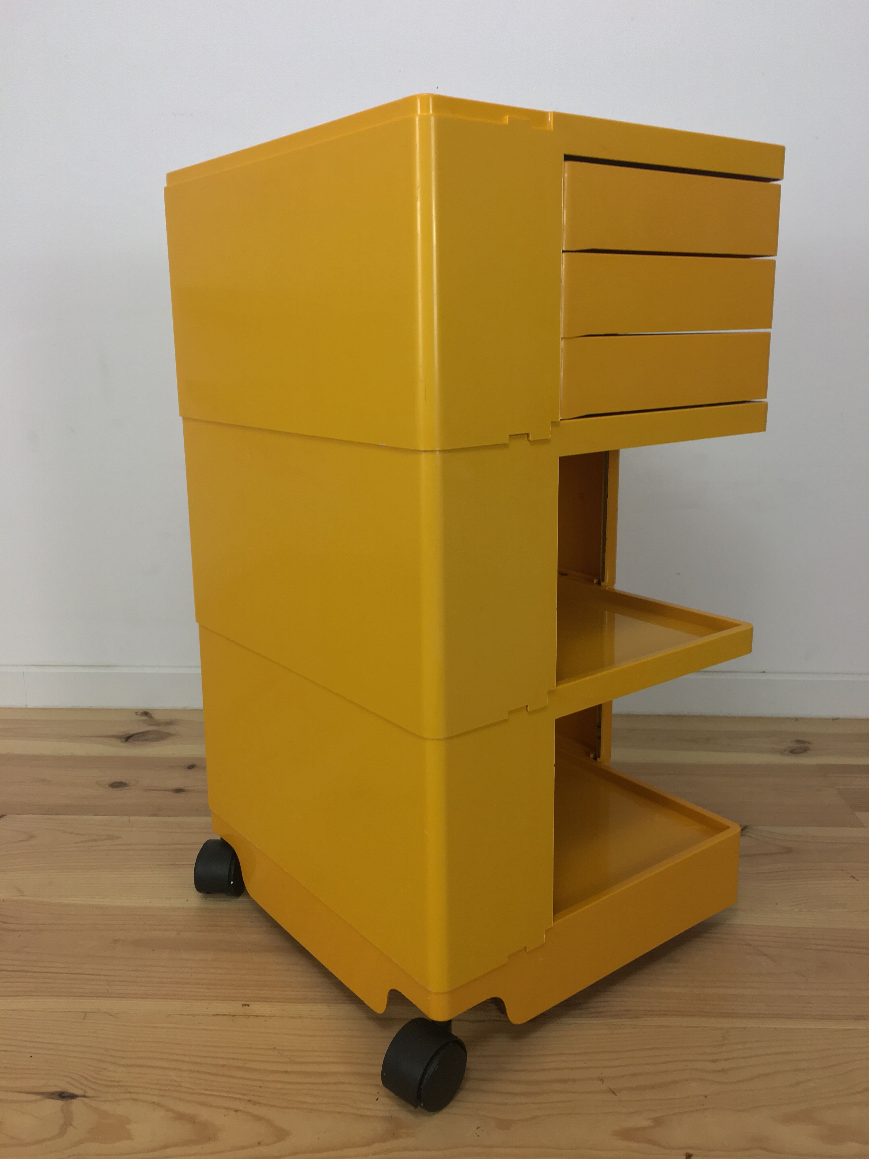 Dessert Boby by Joe Colombo