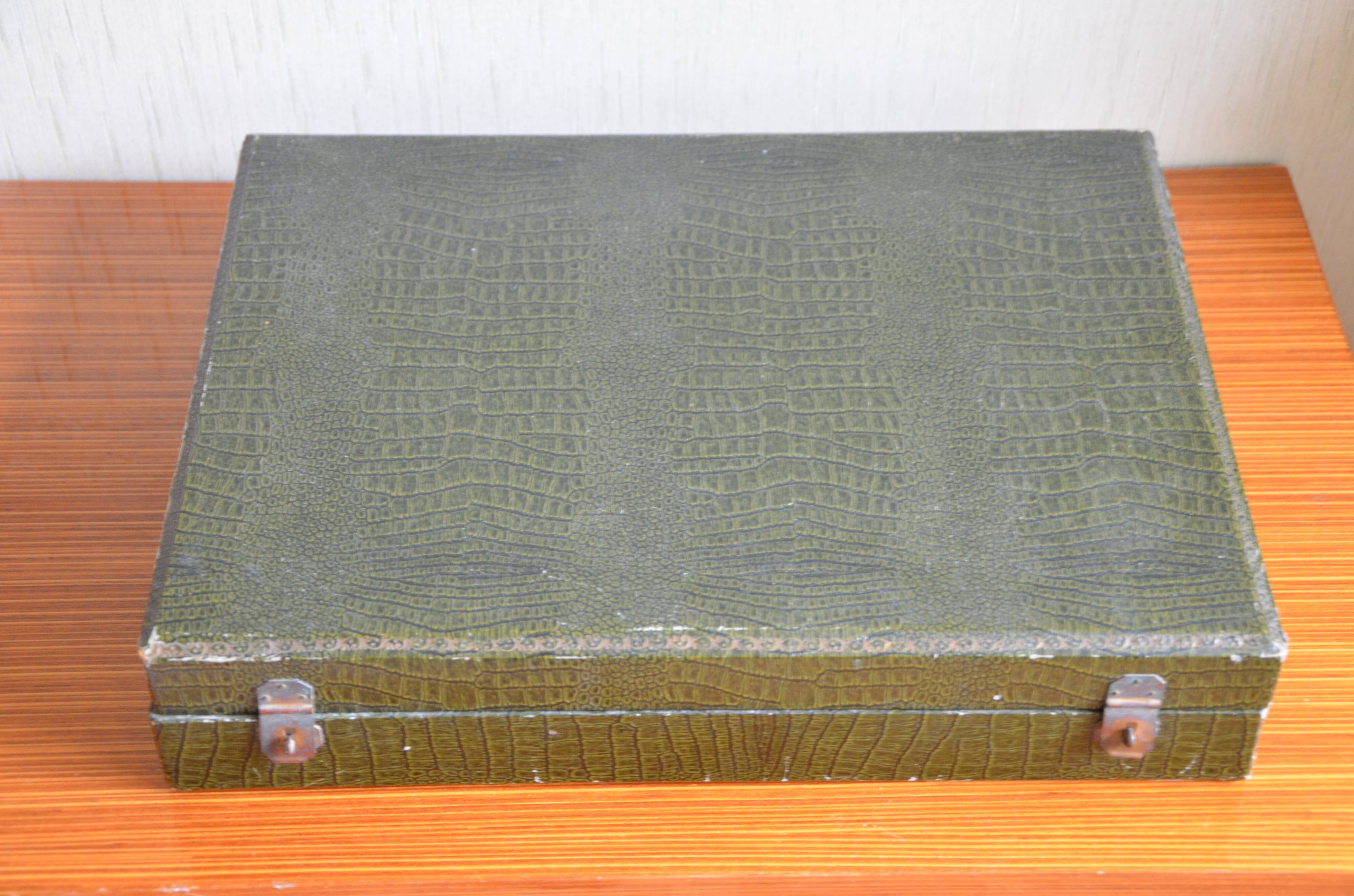 Silver metal housewife