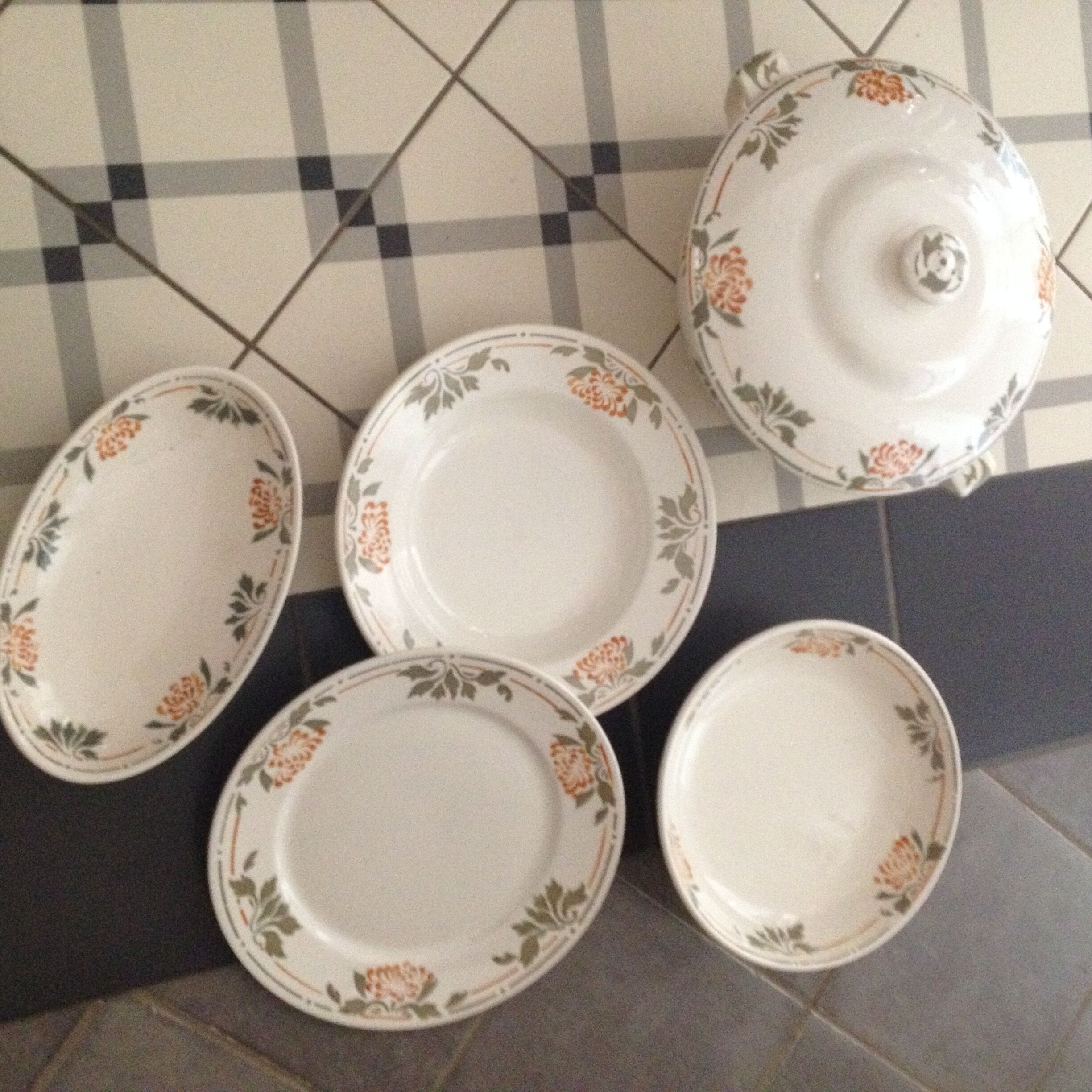 47 table service parts Badoviller - St. cloud