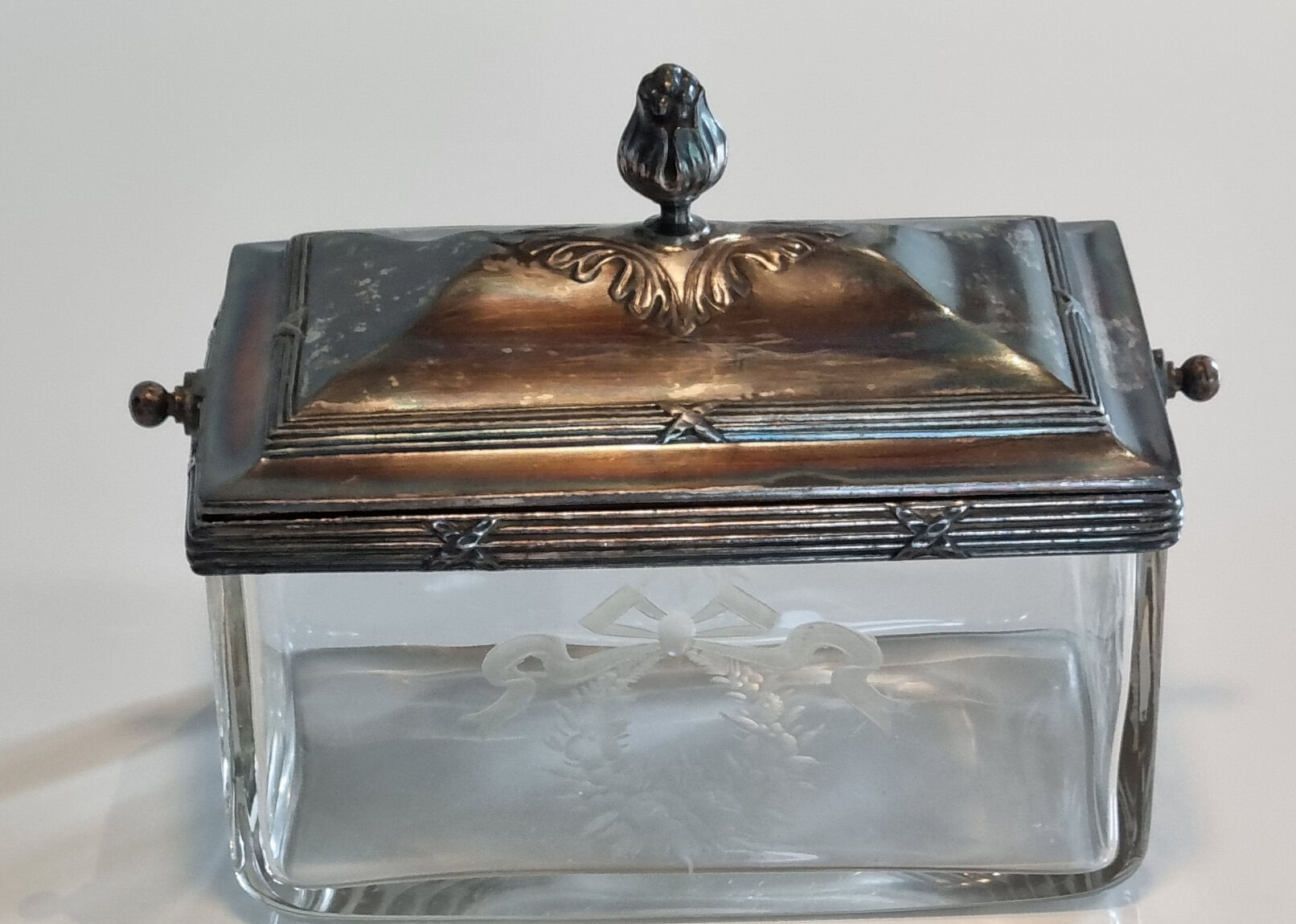 Sugar and its pliers