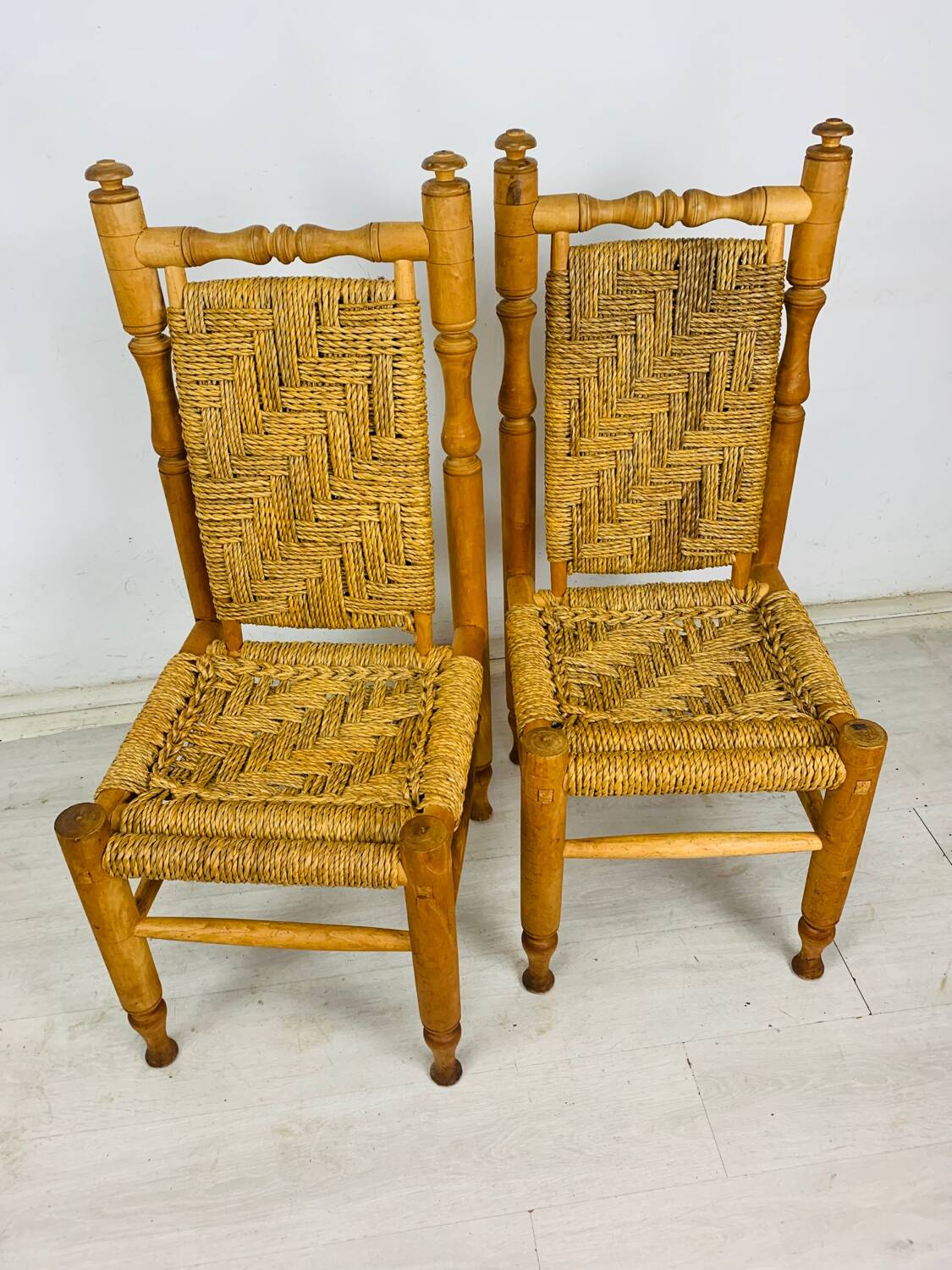 Wood and rope chair