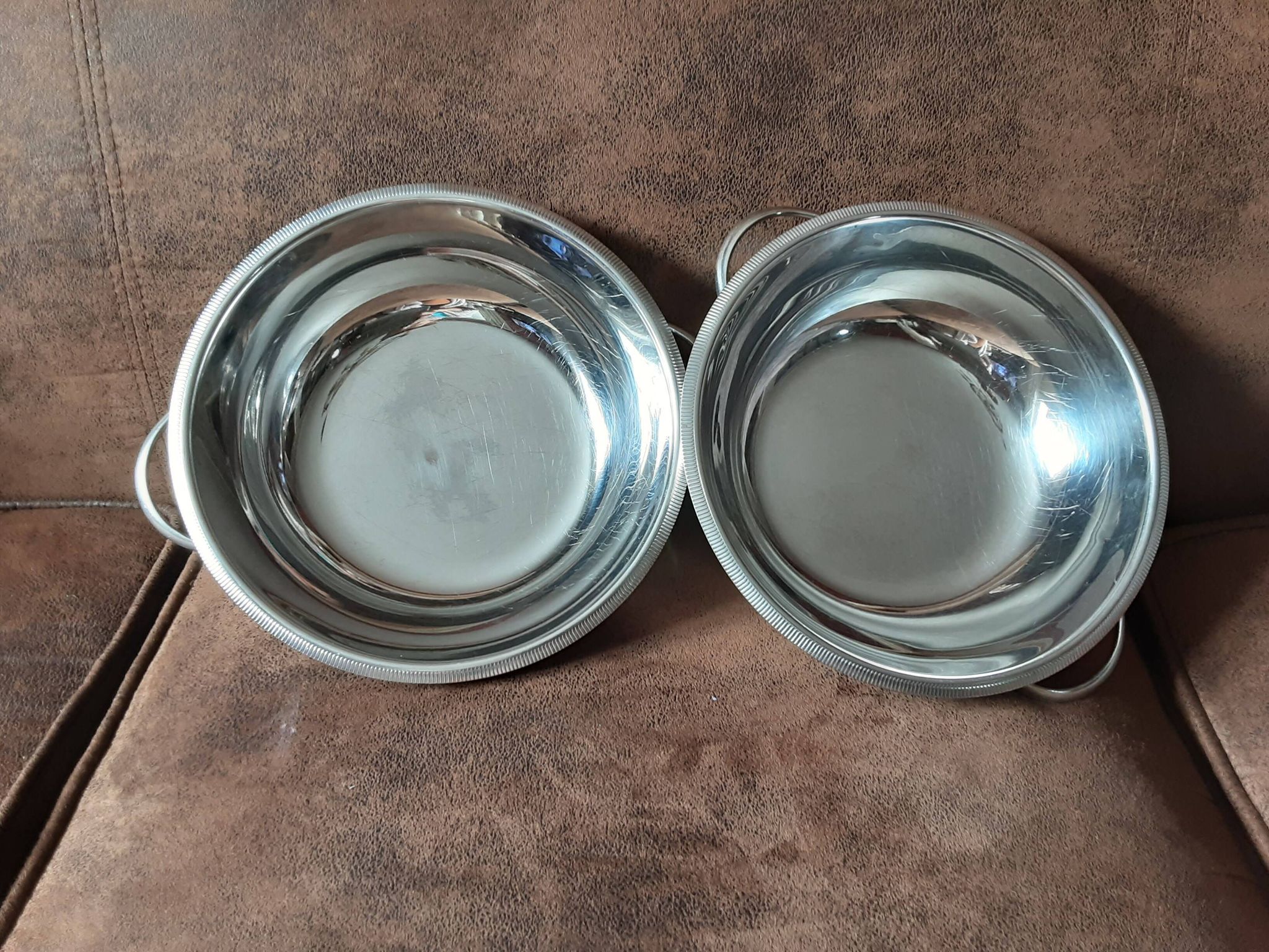 Lot de 2 saladiers  inox