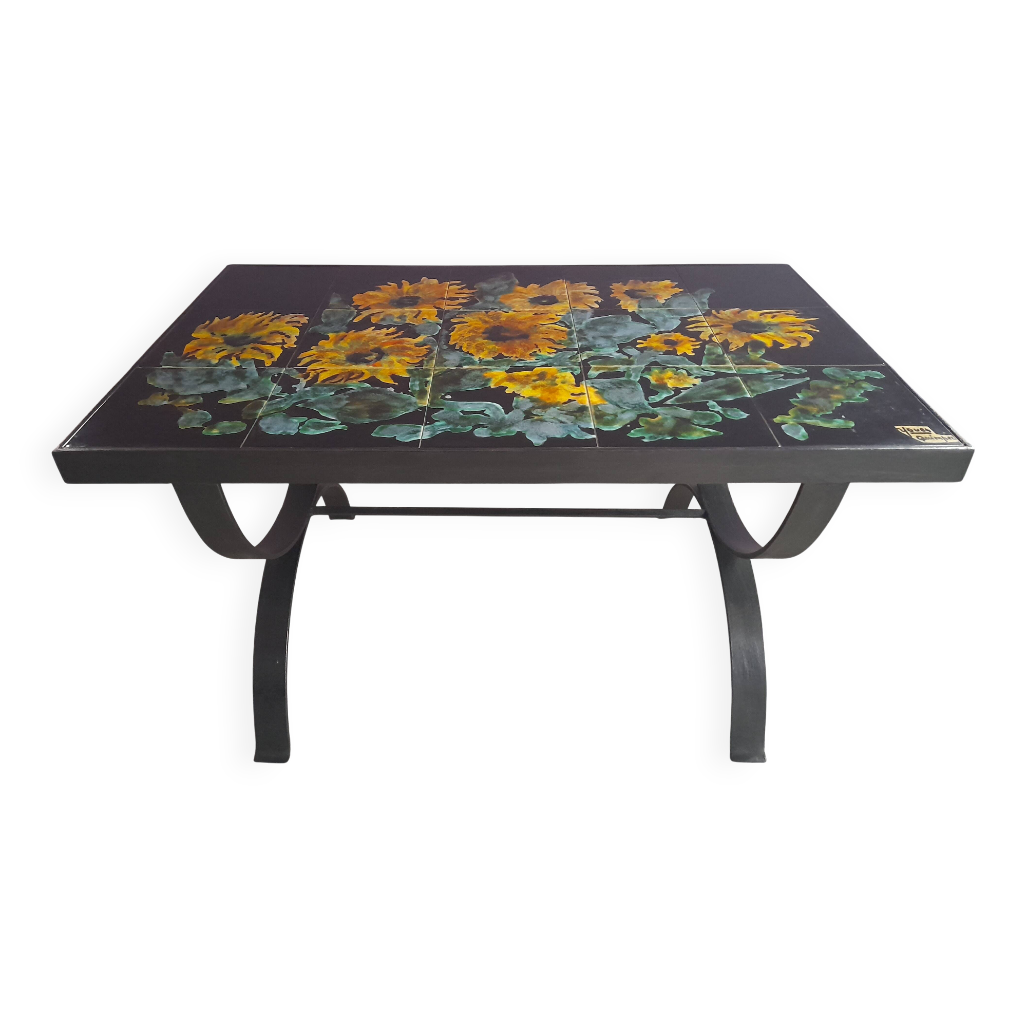 Ceramic coffee table from Quimper signed by Youen.
