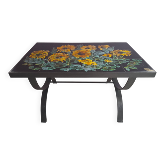 Ceramic coffee table from Quimper signed by Youen.