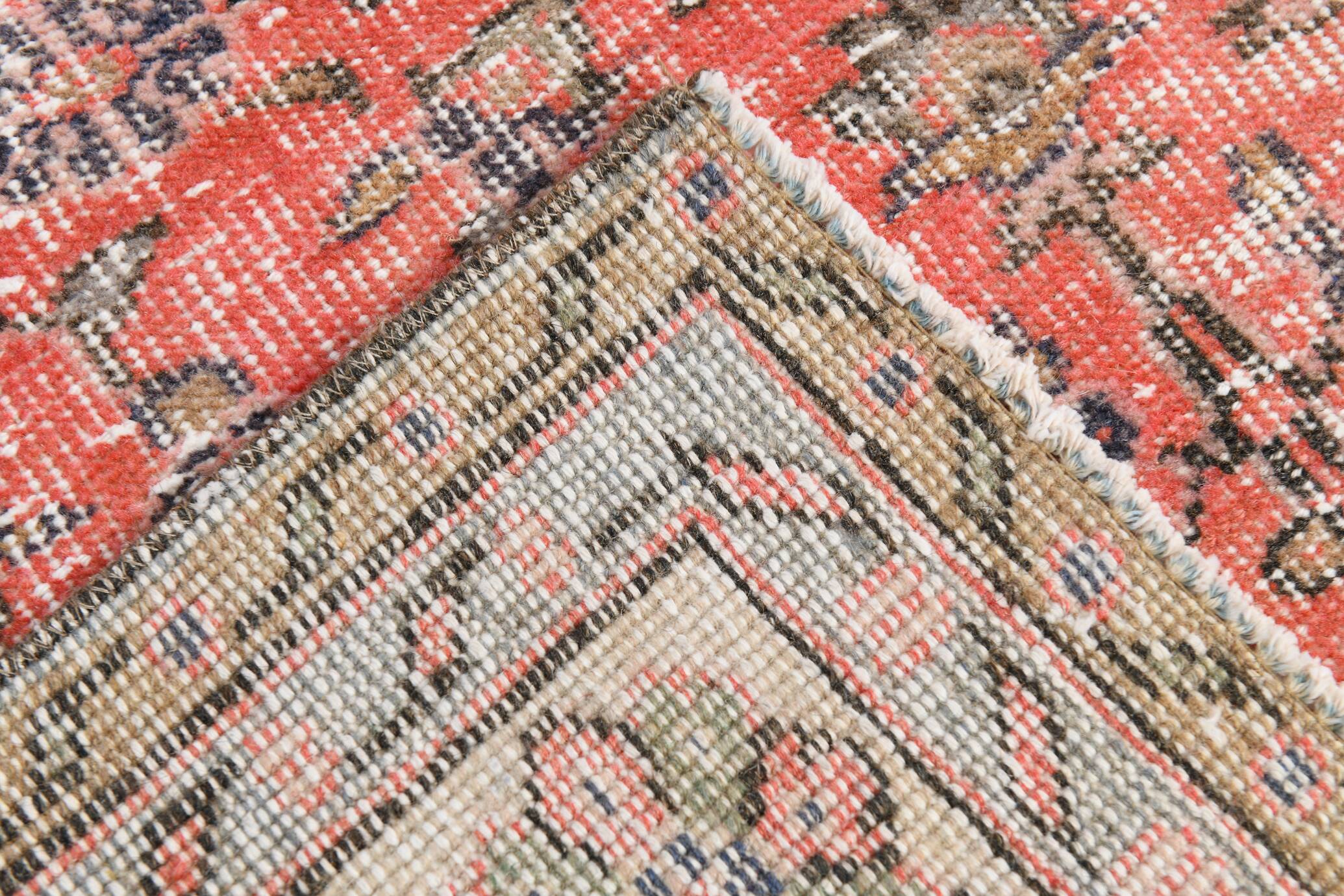 9x12 large red perisan rug, 267x385cm