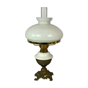 lampe à pétrole en