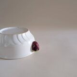 Set of 4 ceramic bowls with strawberry-shaped handles
