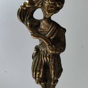 Pair of anthropomorphic candlesticks/Servants of the king holding the flame. In gilded bronze