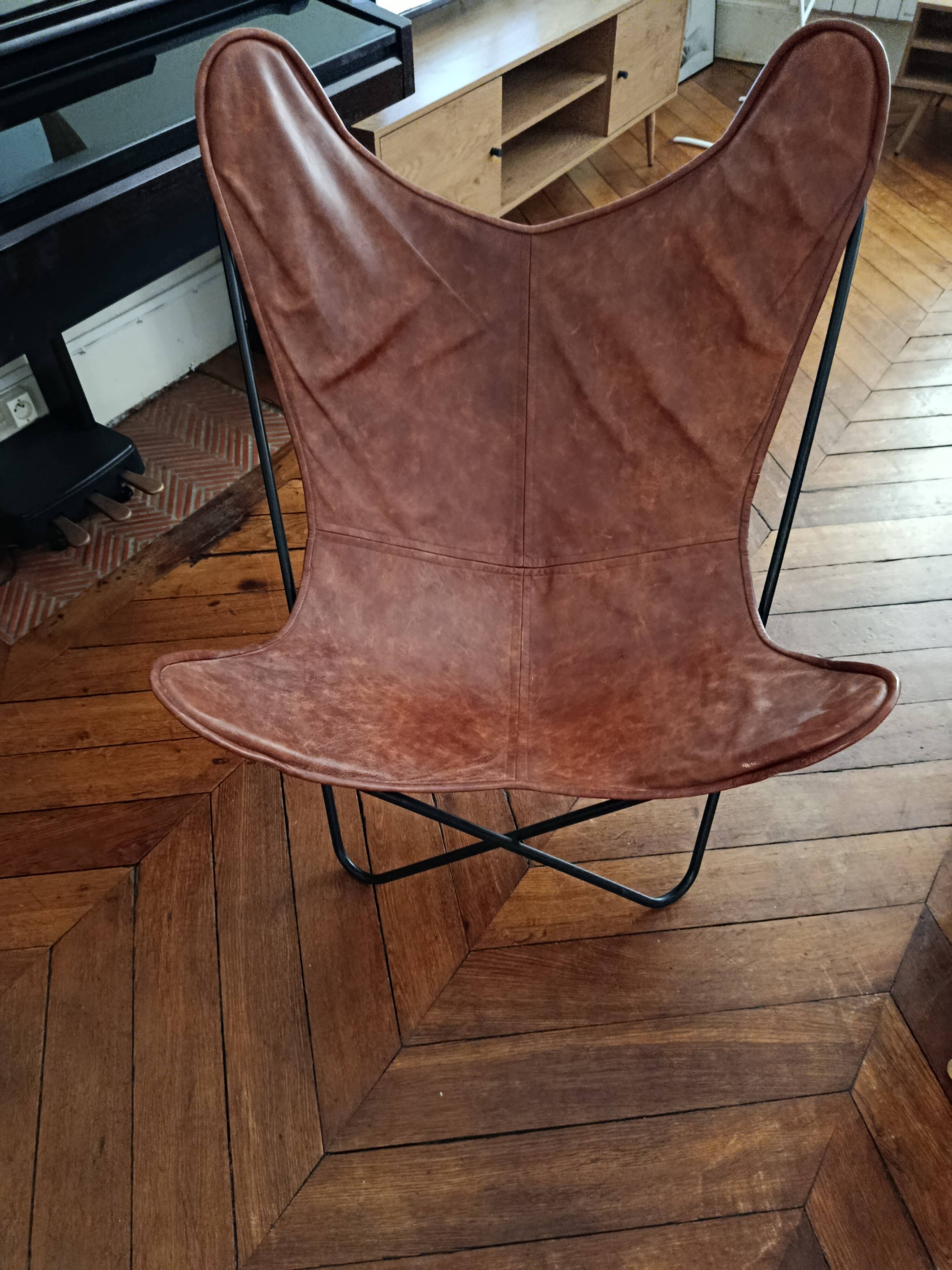 BKF Armchair Sudestada Brown Vintage Leather No. 03 with black epoxy lacquered frame
