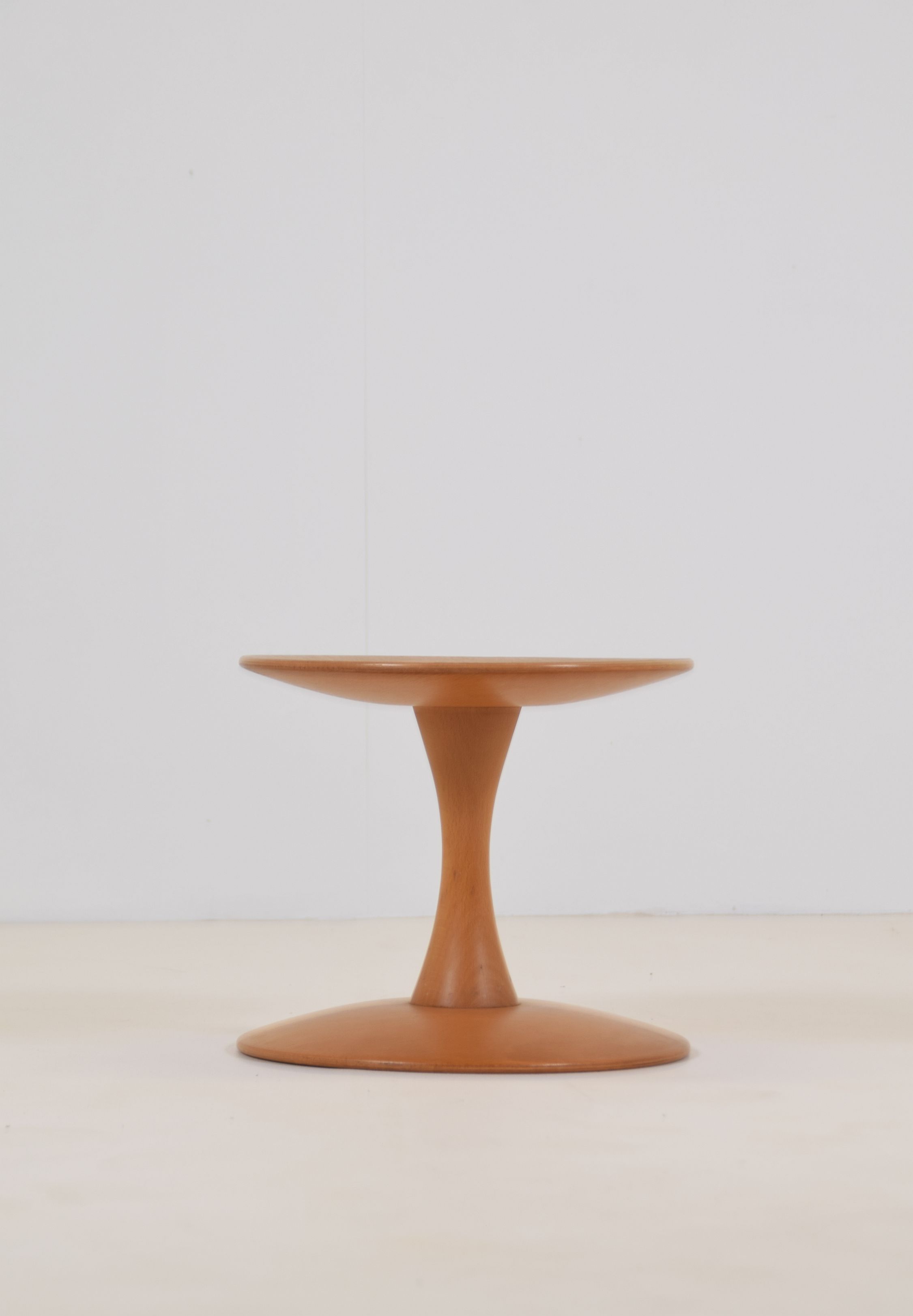 Toadstool high chair designed by Nanna Ditzel for Kolds Savvaerk, 1960s