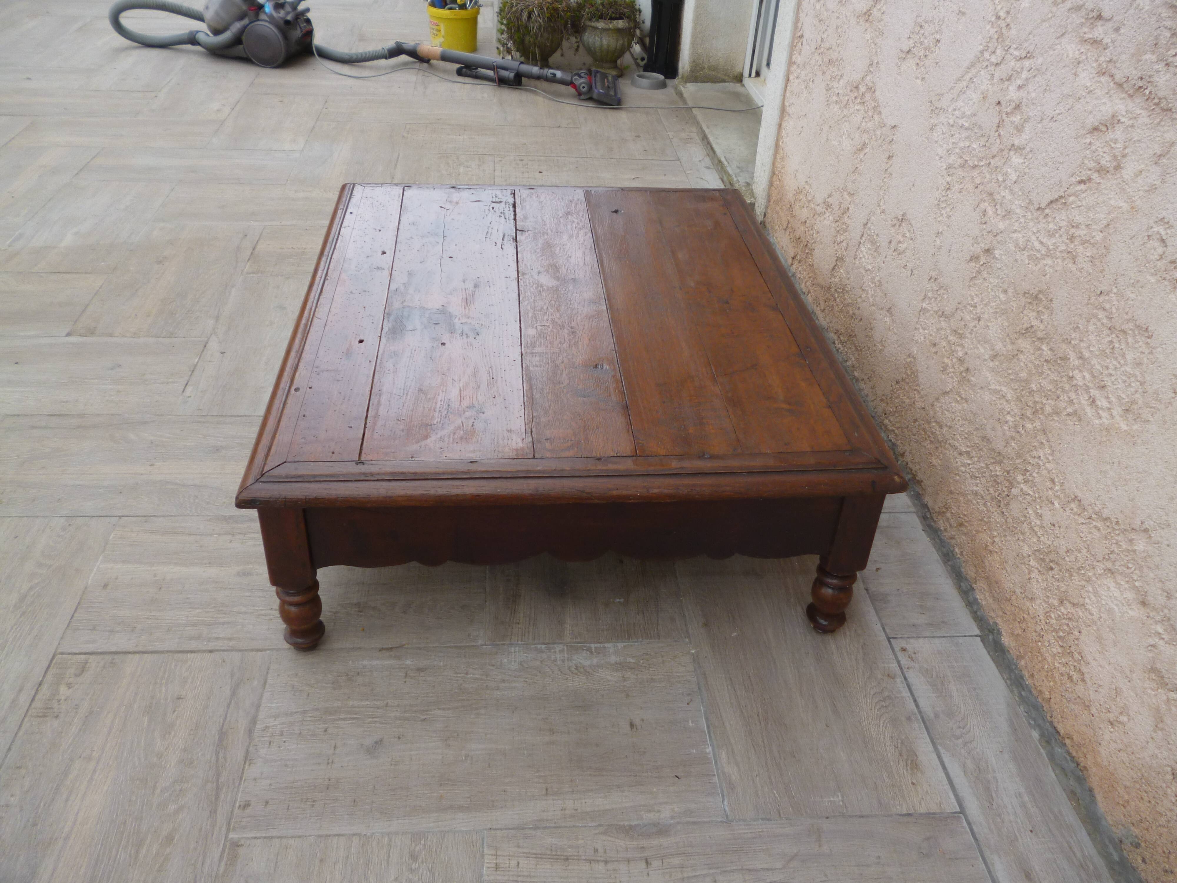 3 drawers coffee table