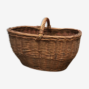 Vintage wicker basket