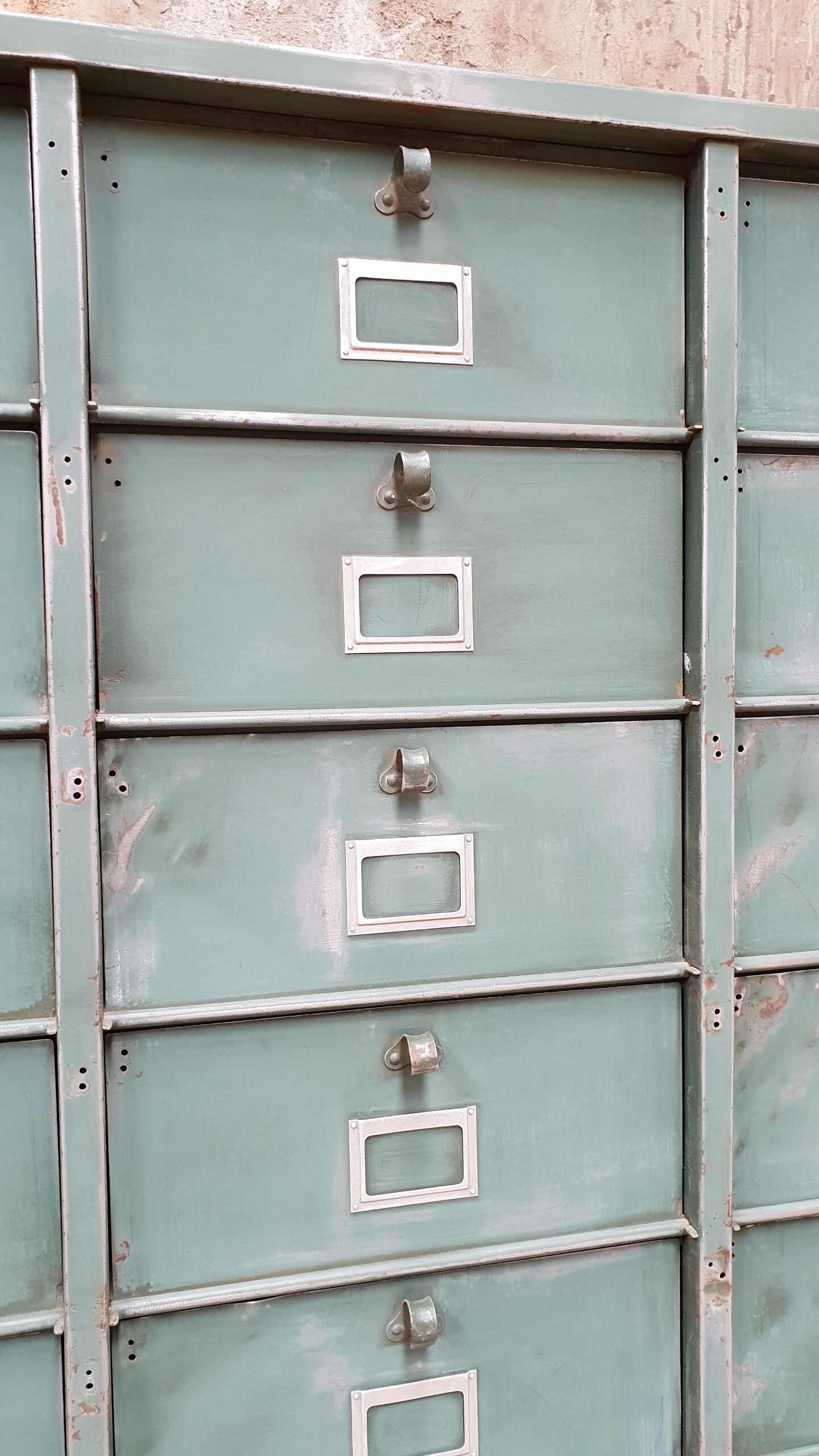 Strafor valve cabinet