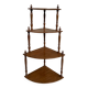Unité d'angle française vintage en bois avec quatre étagères.