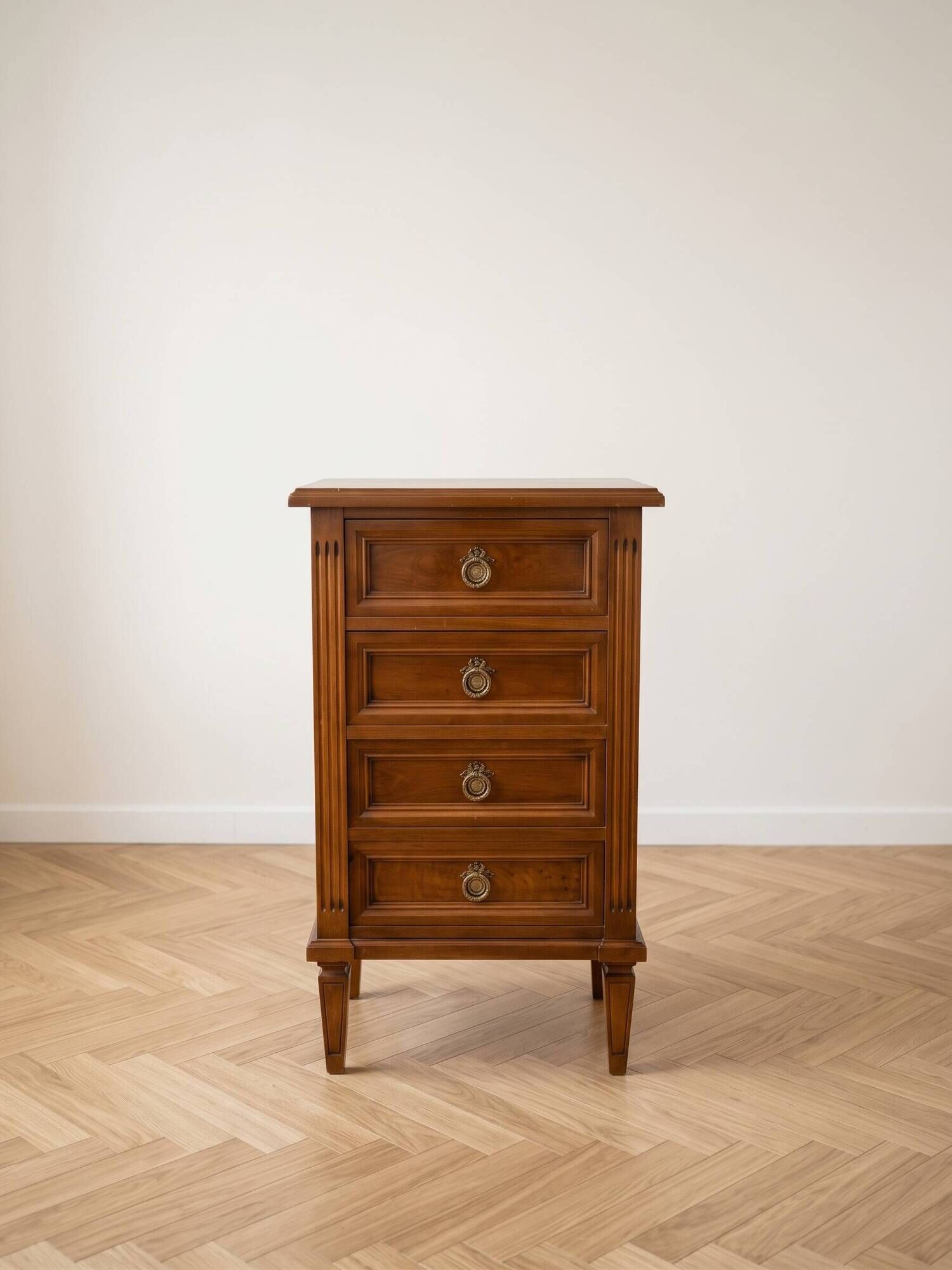 Double bed in Art Deco style with thuya burl wood and two bedside tables.