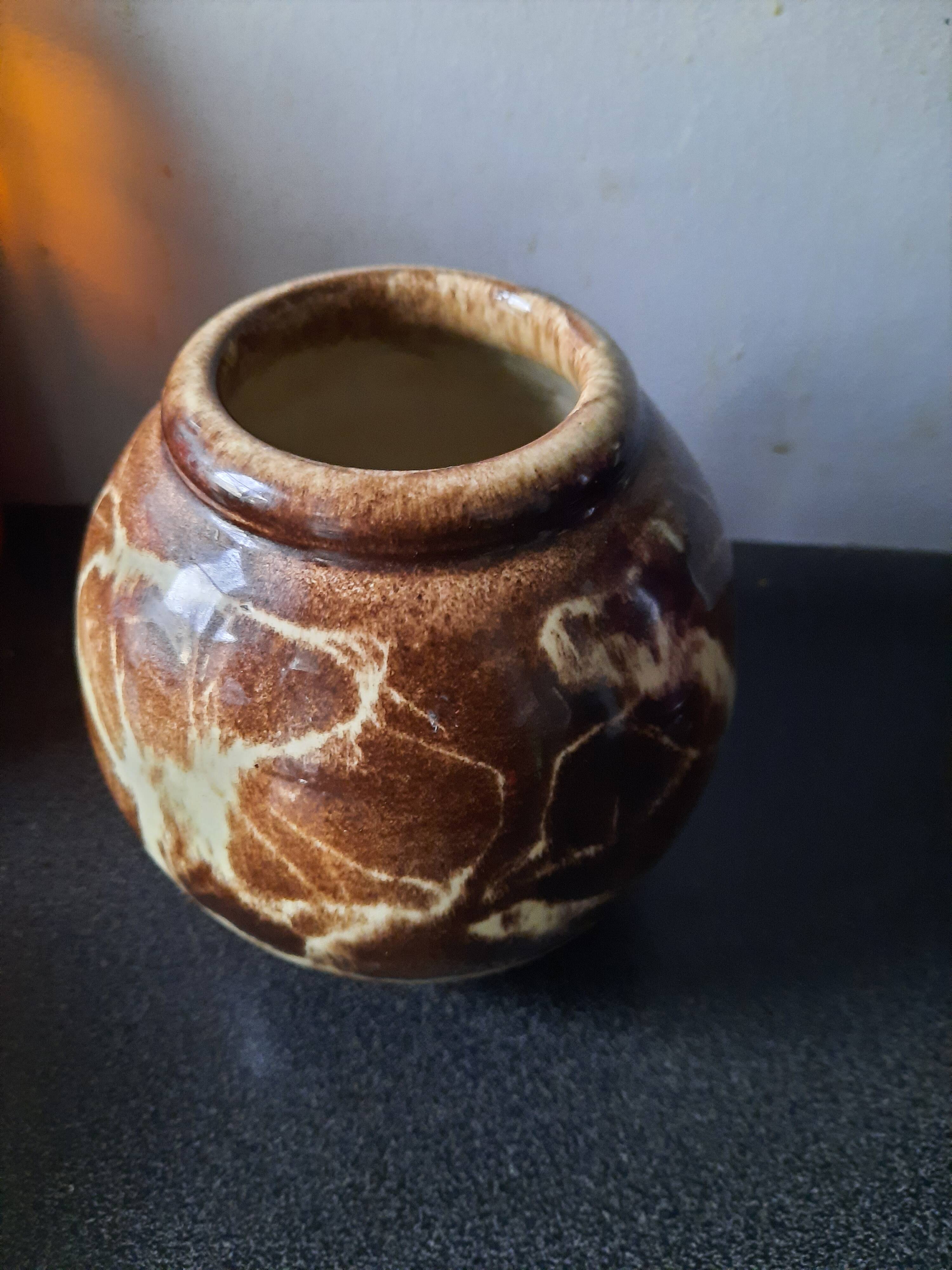 Ceramic vase