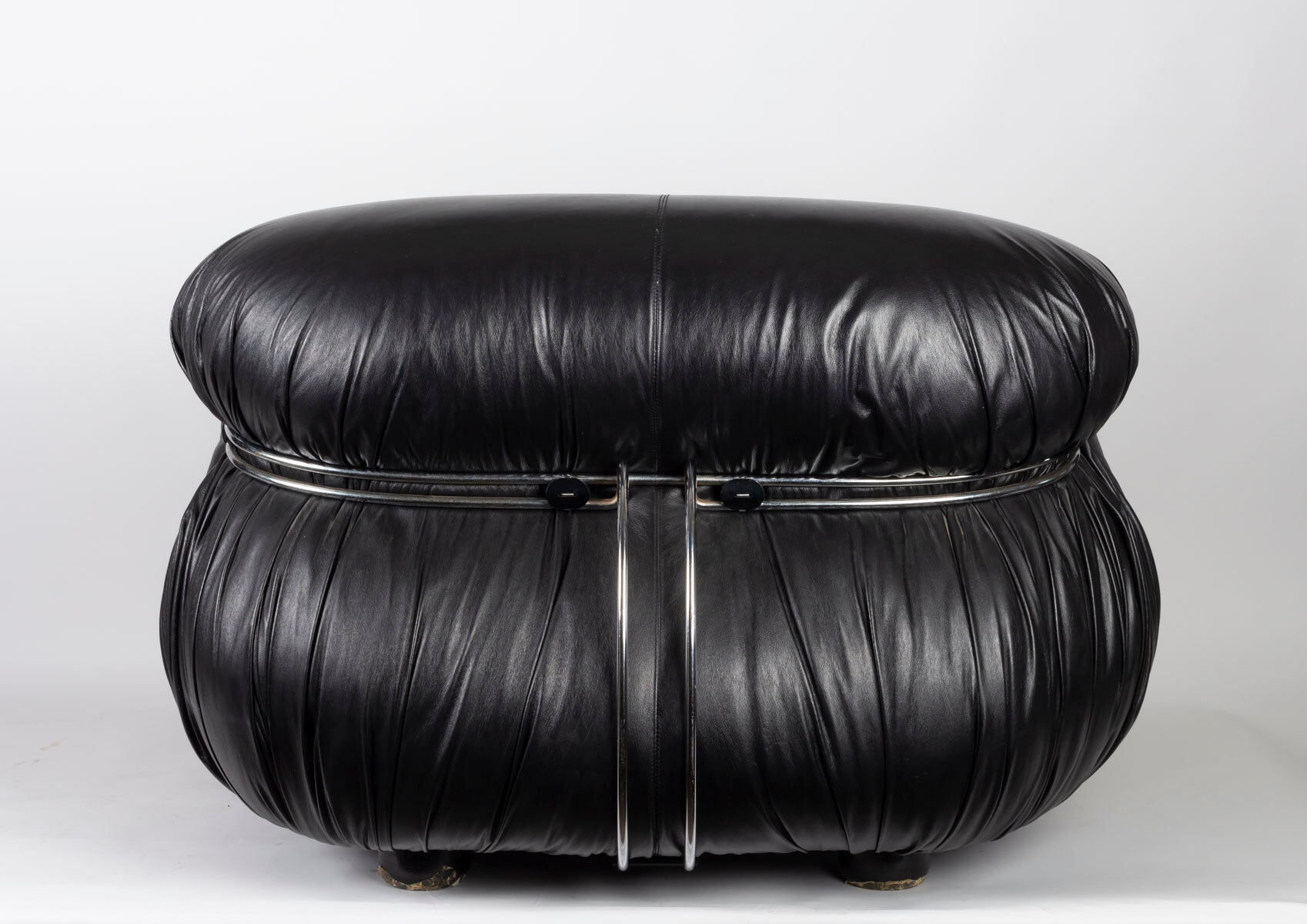 Tobia Scarpa Soriana chair and ottoman for Cassina 1970