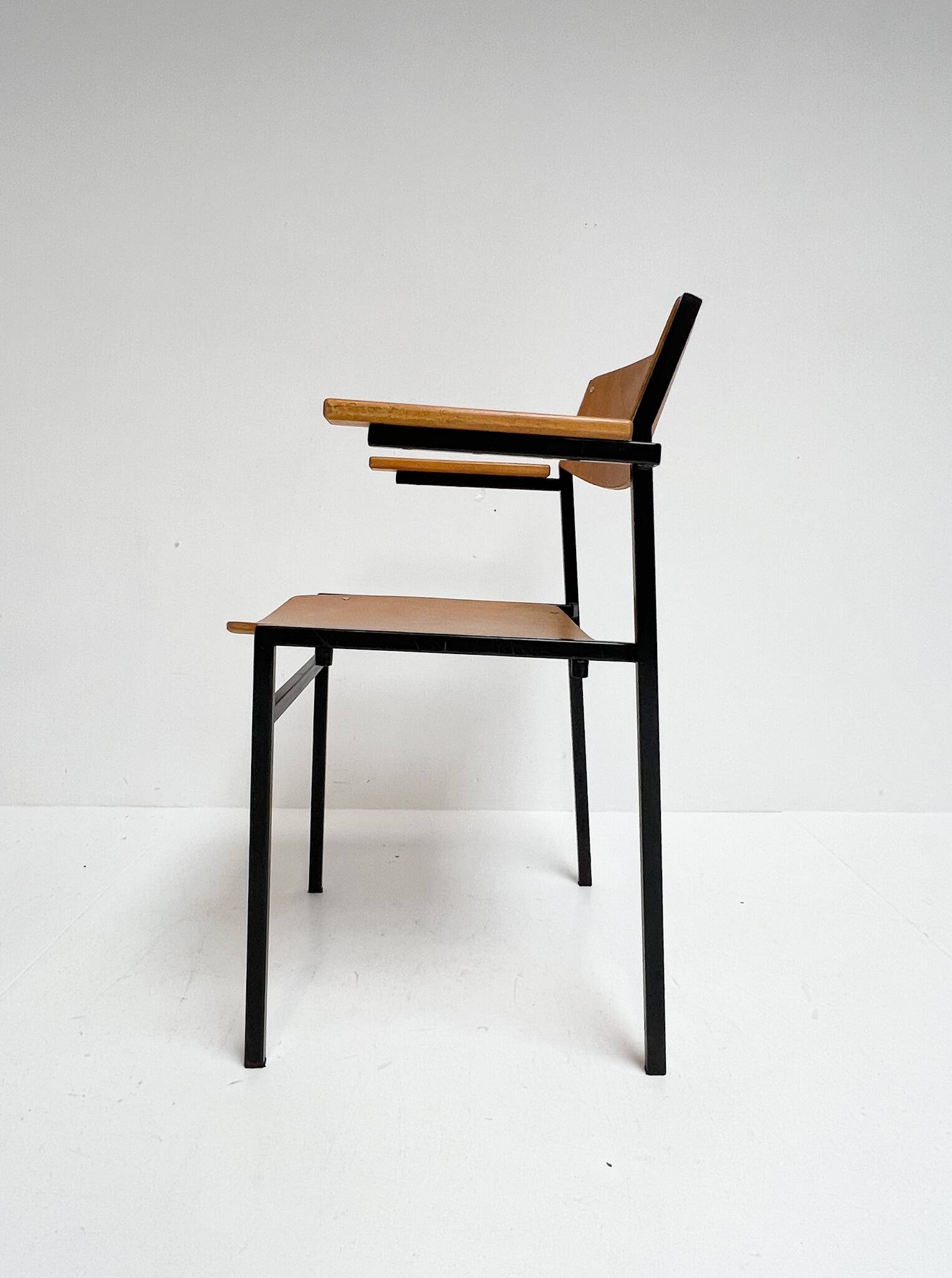 6 chaises empilables par Gijs van der Sluis, 1970