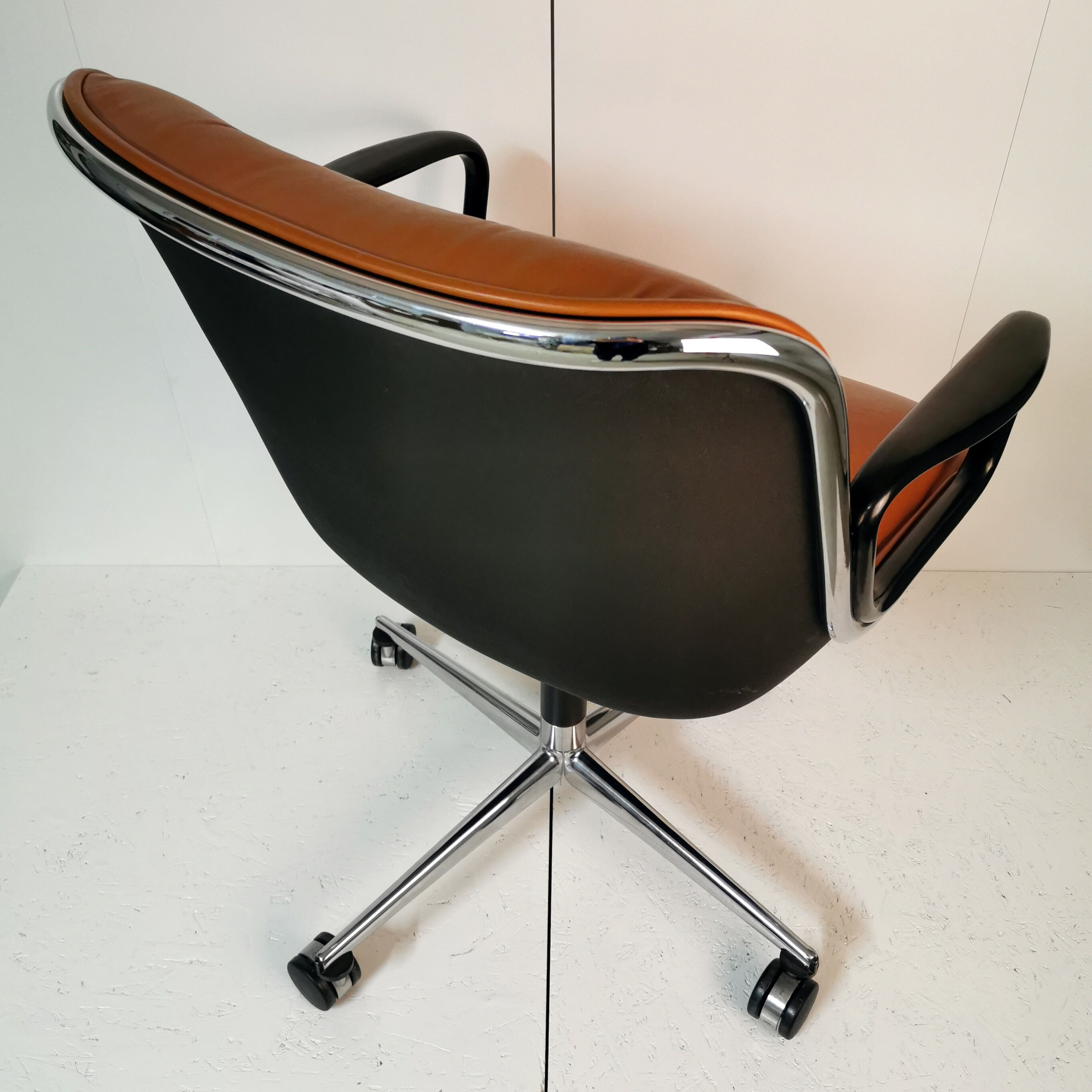 Charles Pollock's swivel for Knoll, 1970