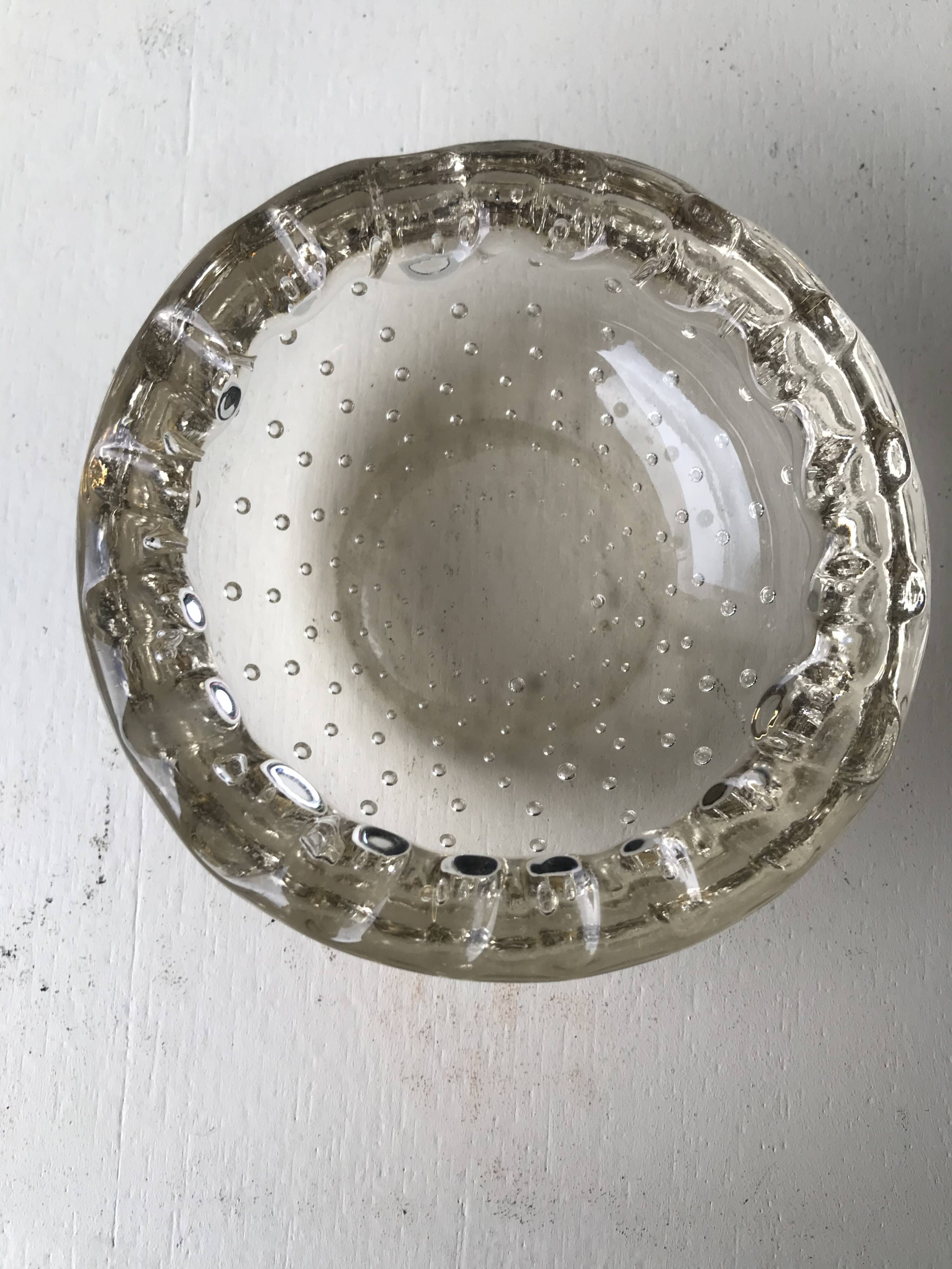 Daum Nancy France, bubbled ashtray or empty pocket, Circa 1930.