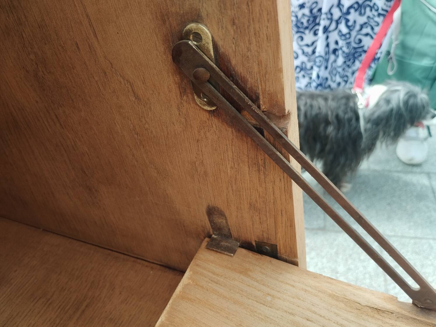 Secrétaire commode ancien vintage pieds compas