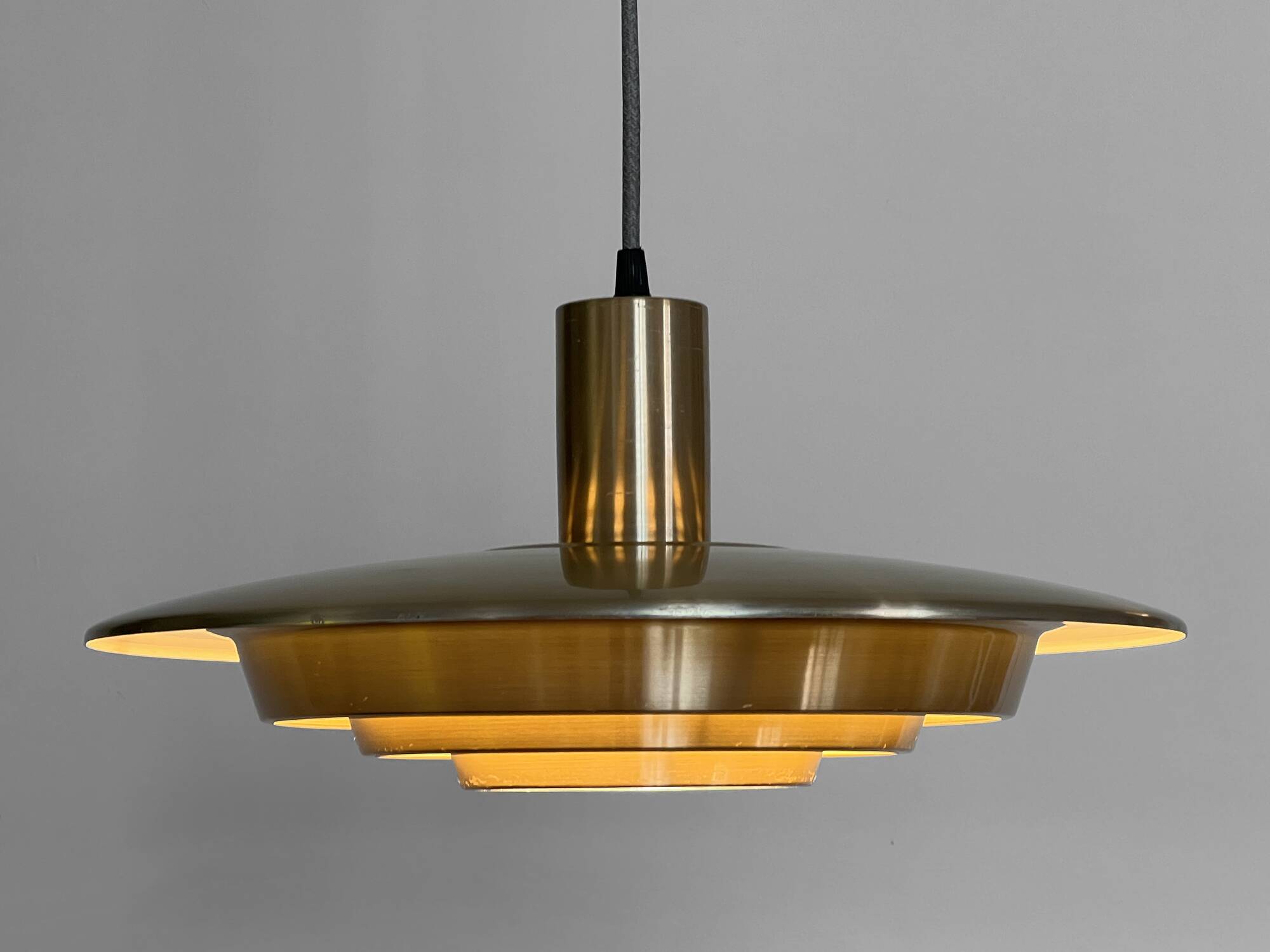 Pendant light "Model 920" by Erik Jensen for Teknika Mekaniske. Denmark 1960s