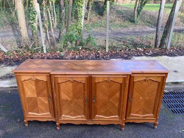 Enfilade en bois massif clair et marqueterie Louis XV du 20ème 227cm