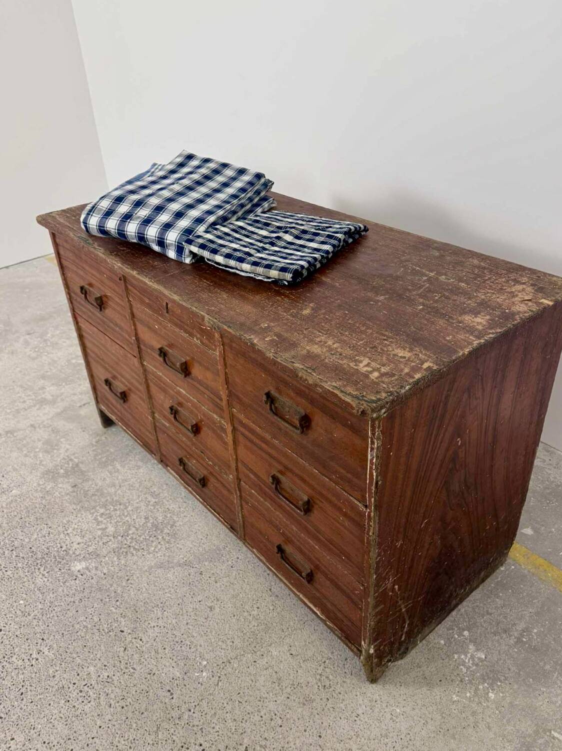 Commercial workbench with 9 drawers