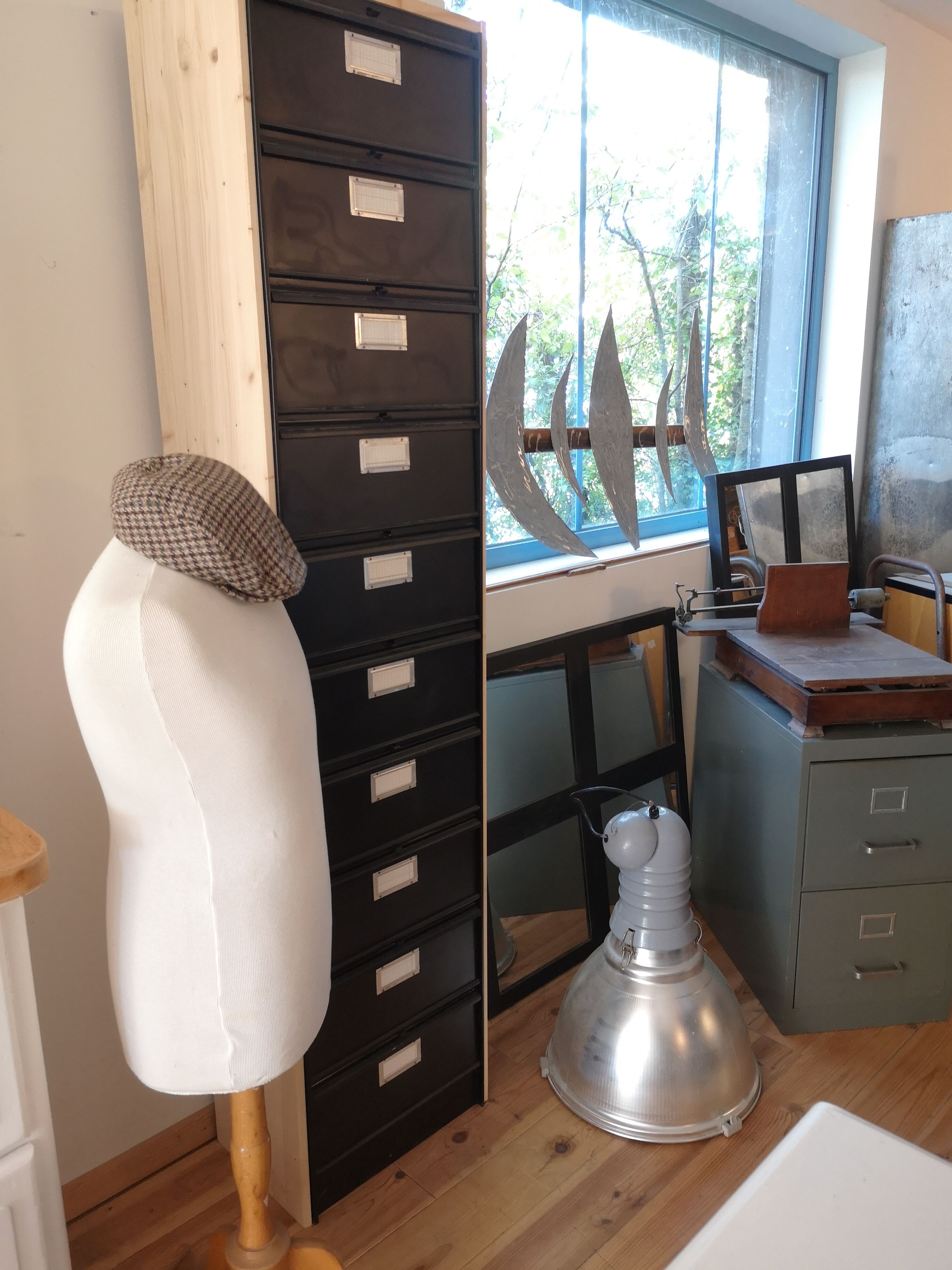 Metal column ten valves storage cabinet administration. Black mast and wood color