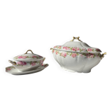 Set of dishes, soup tureen and sauceboat