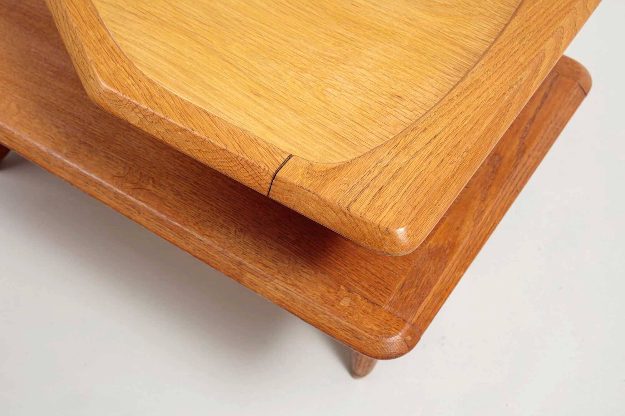 Table basse en chêne massif