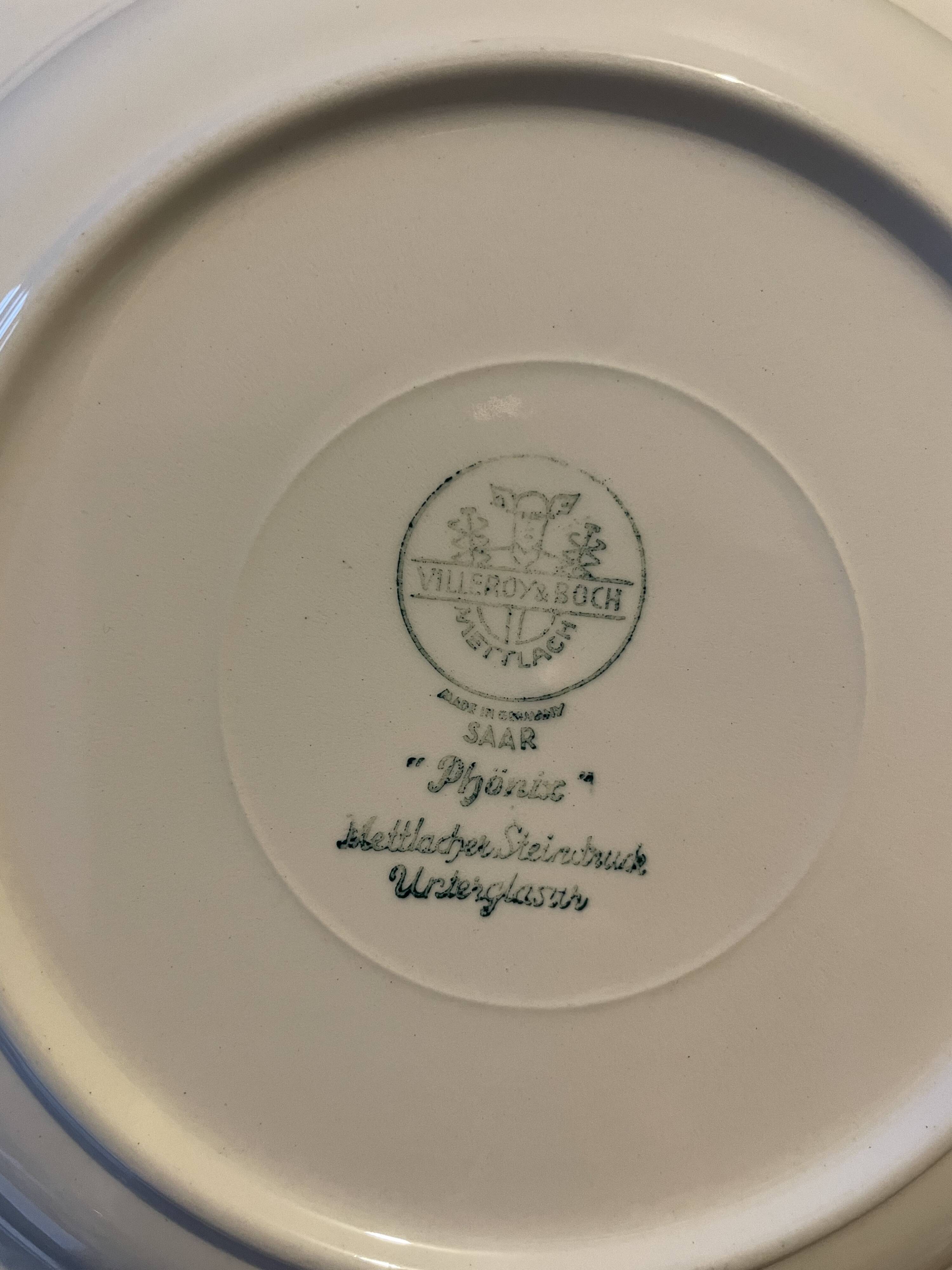 Set of 12 Villeroy and Boch hollow plates, model "Phoenix"