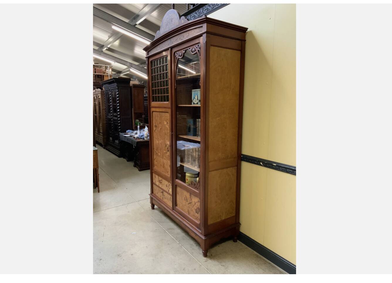 Antique Jugendstil display cabinet, Art Nouveau - Majorelle style