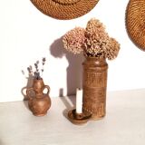 Vase bougeoir en grès signé
