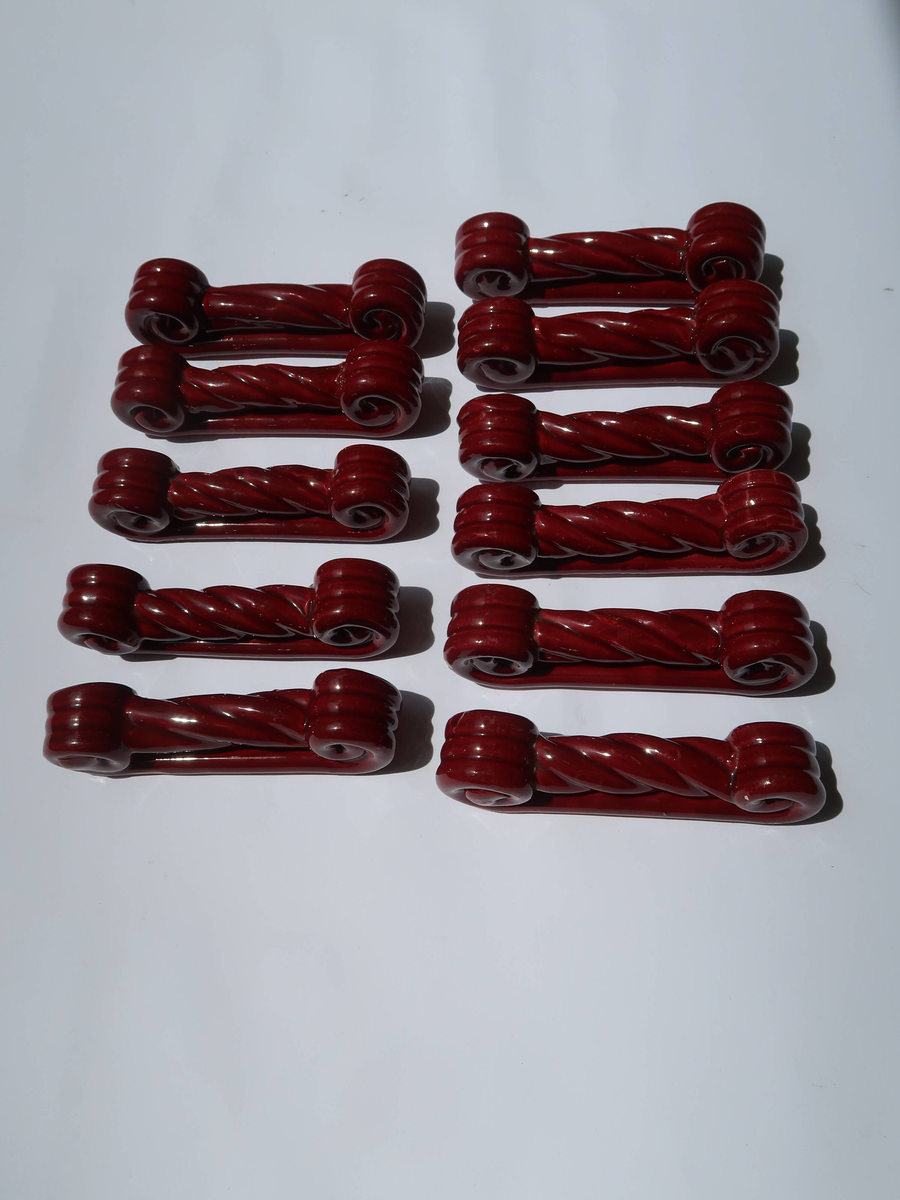 Lot 11 porte-couteaux torsadés barbotine vintage